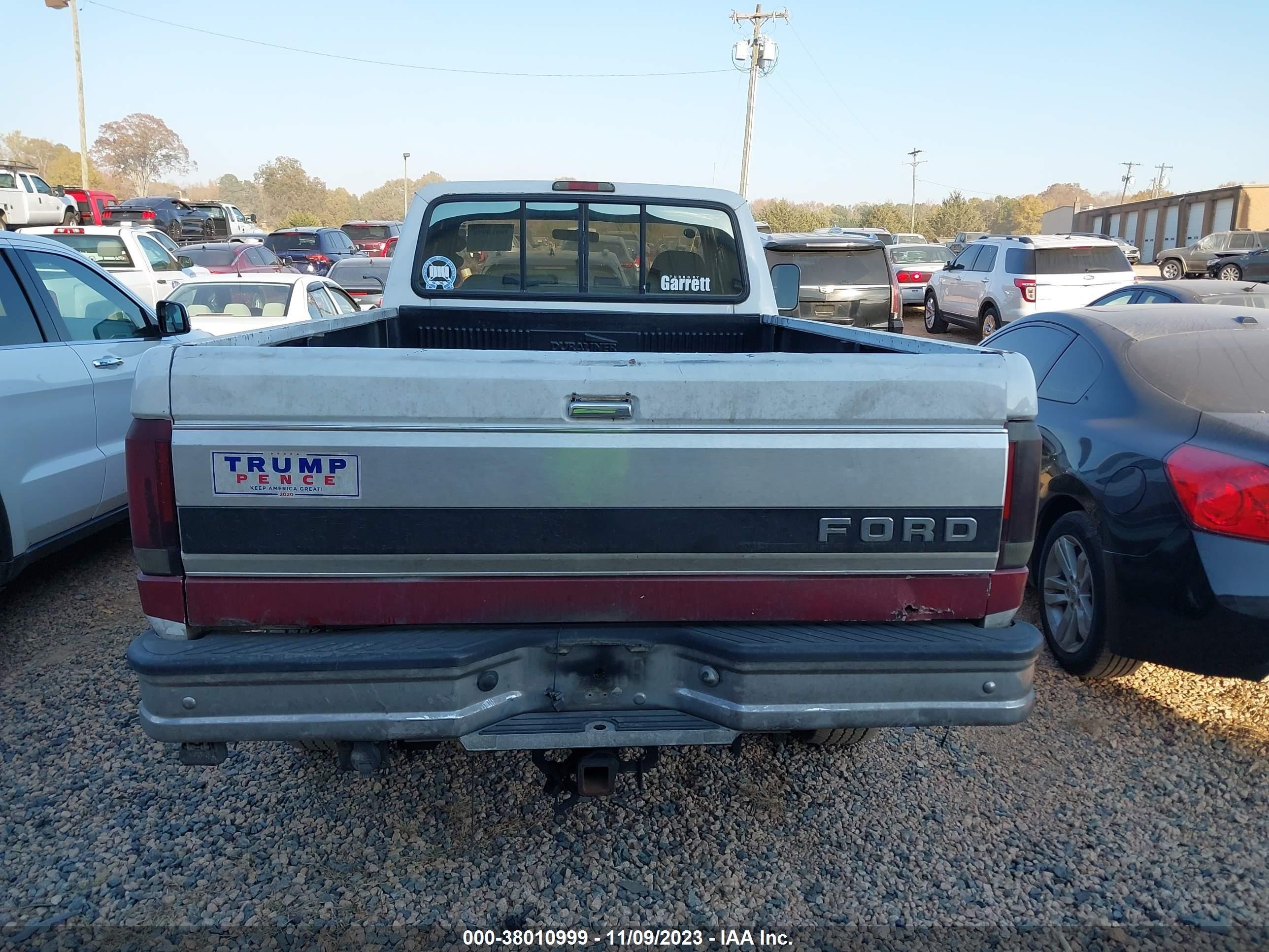 Photo 14 VIN: 1FTHX26F5SKB48836 - FORD F250 