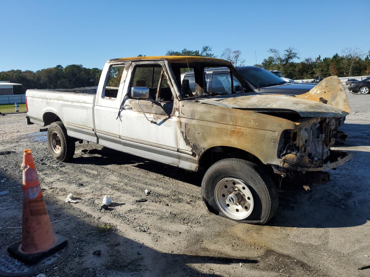 Photo 3 VIN: 1FTHX26G1TEA84299 - FORD F250 