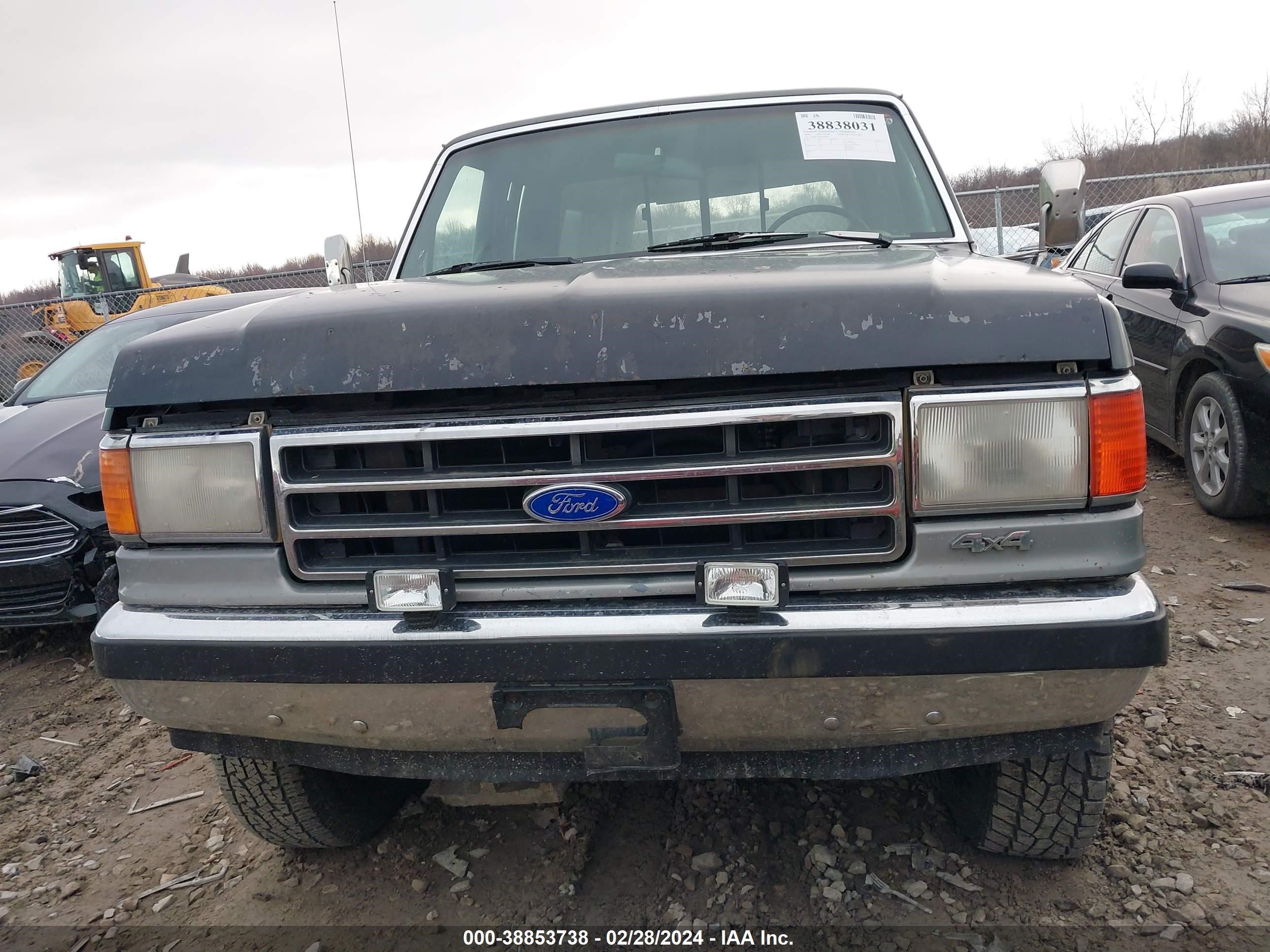 Photo 11 VIN: 1FTHX26G2KKB35728 - FORD F250 