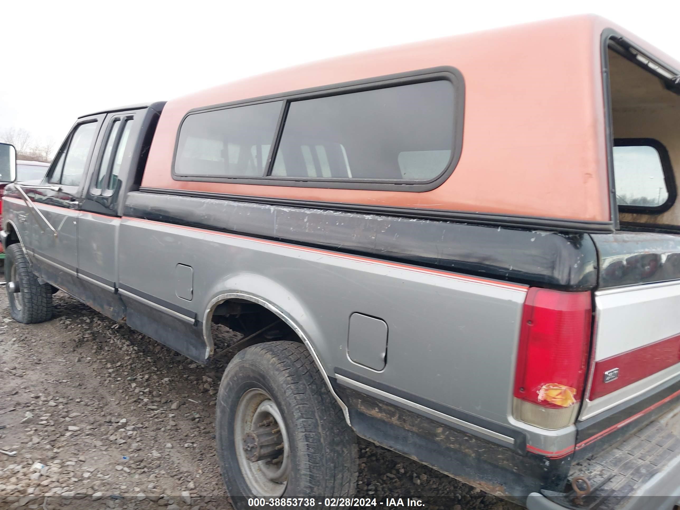 Photo 13 VIN: 1FTHX26G2KKB35728 - FORD F250 