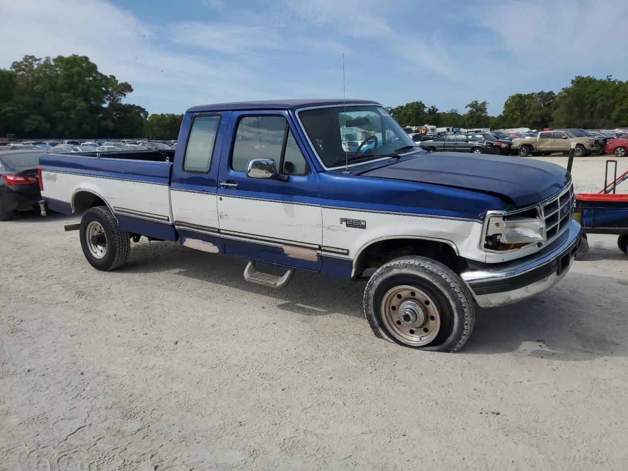 Photo 3 VIN: 1FTHX26GXVEC80955 - FORD F250 