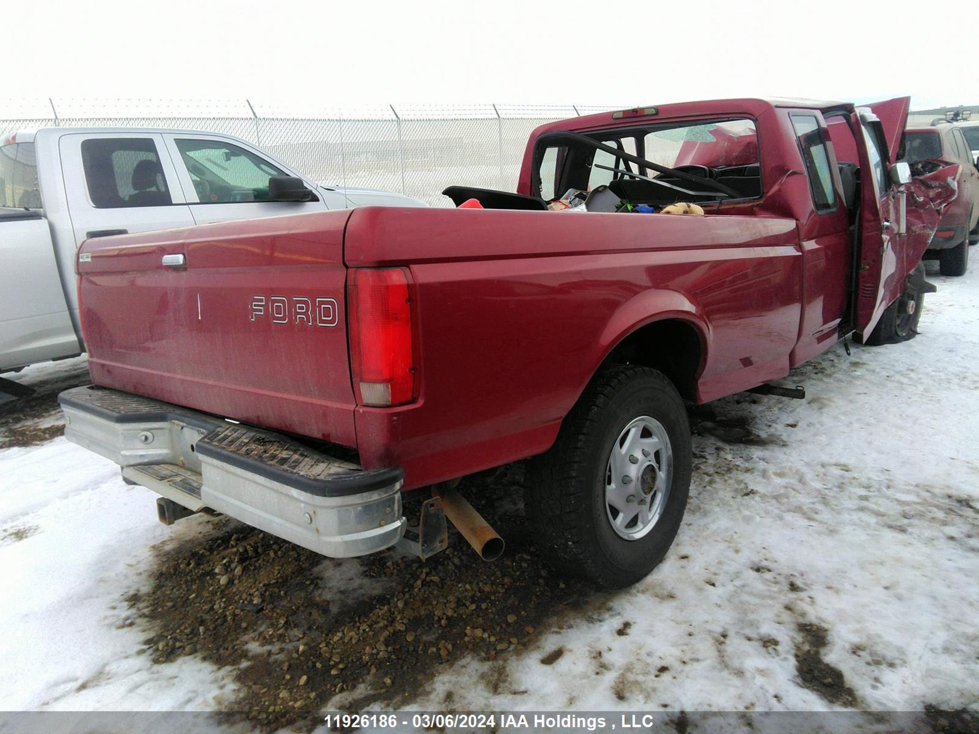 Photo 3 VIN: 1FTHX26H1RKA49281 - FORD F250 