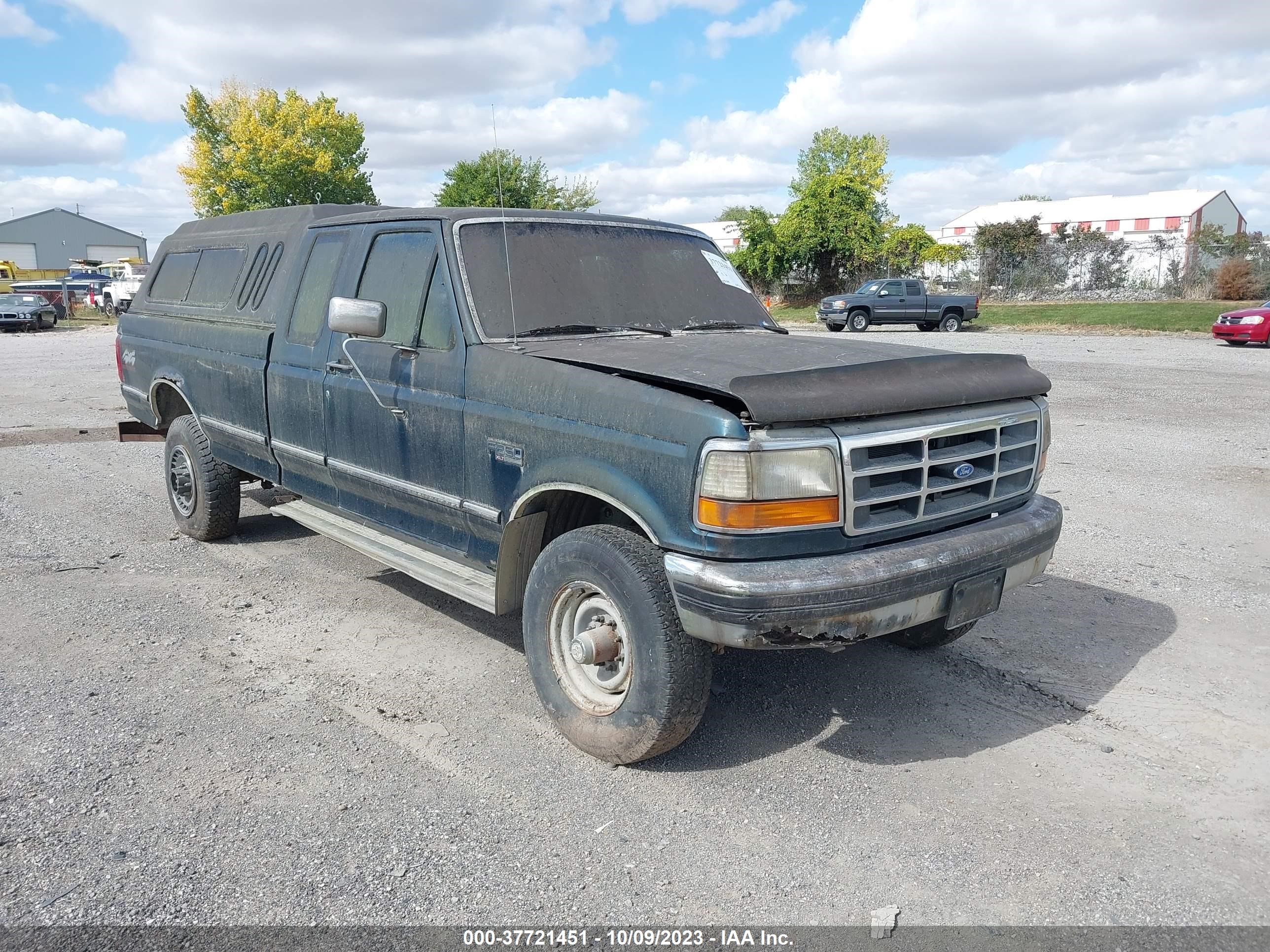 Photo 0 VIN: 1FTHX26H7RKB16417 - FORD F250 