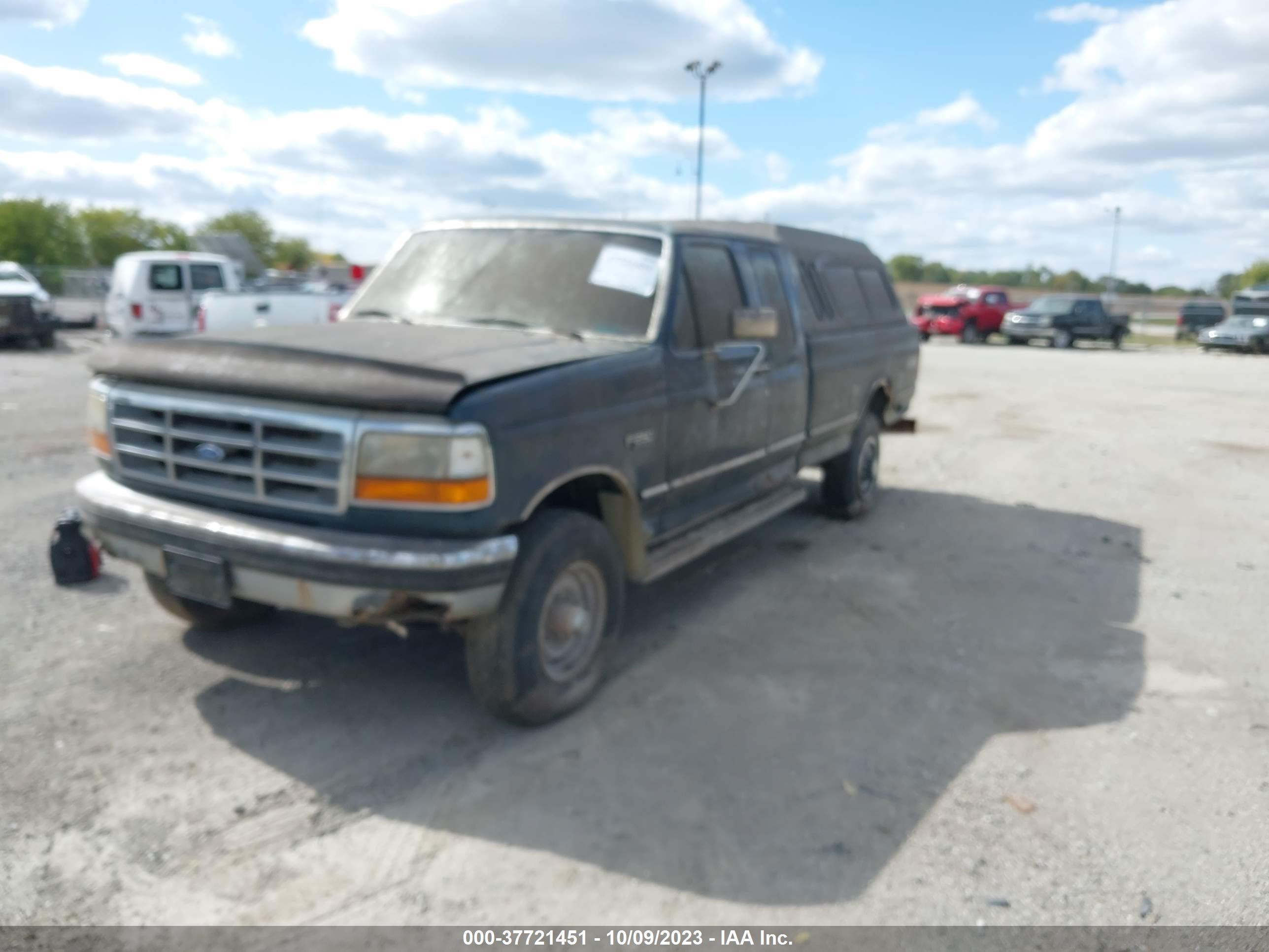 Photo 1 VIN: 1FTHX26H7RKB16417 - FORD F250 