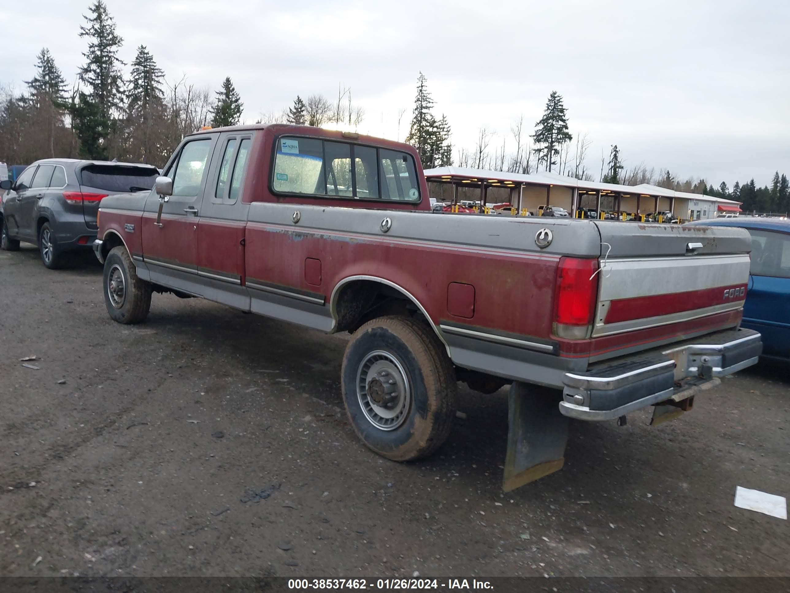 Photo 2 VIN: 1FTHX26M6JKA93858 - FORD F250 