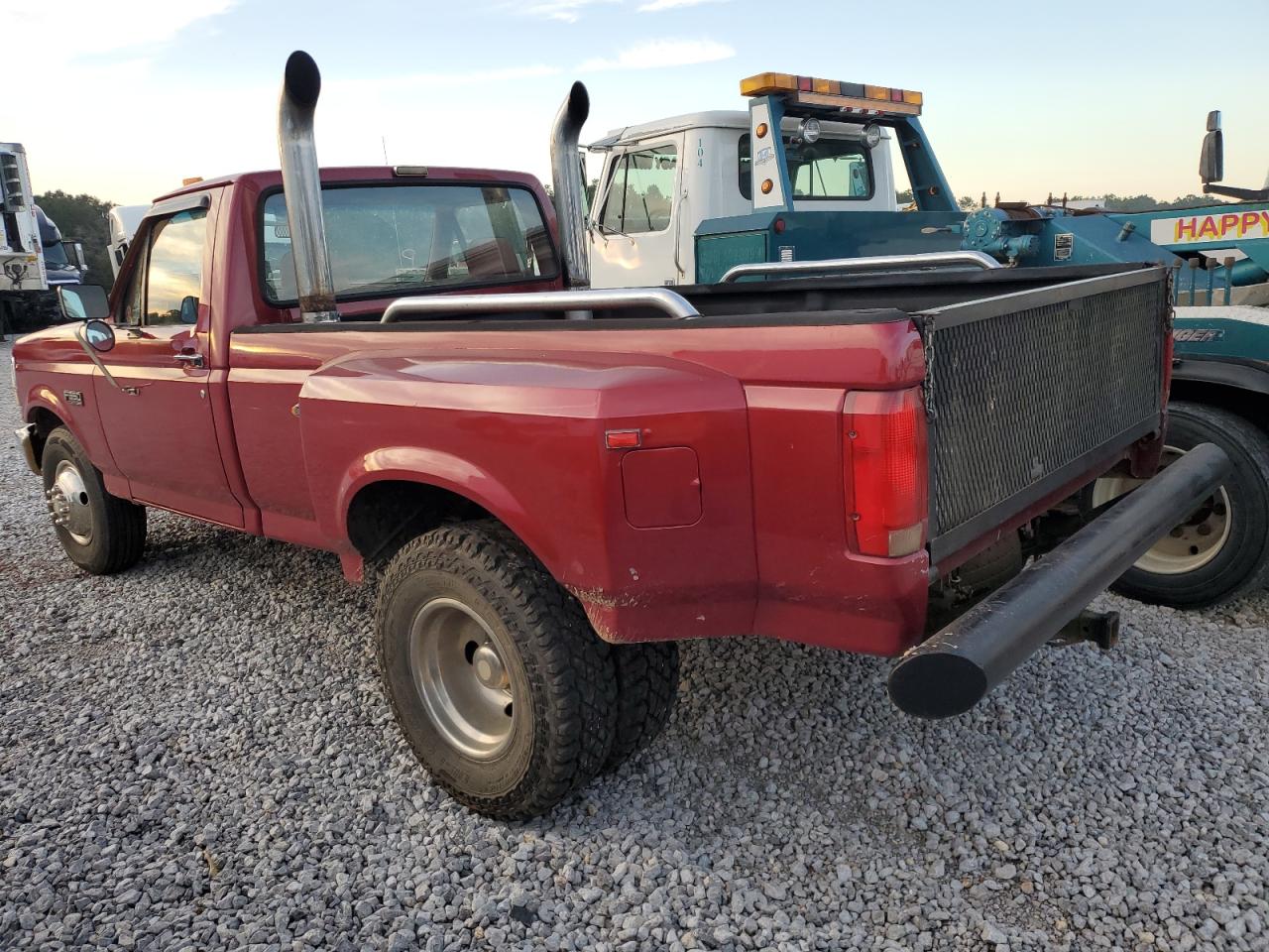 Photo 1 VIN: 1FTJF35M4NNA95141 - FORD F350 