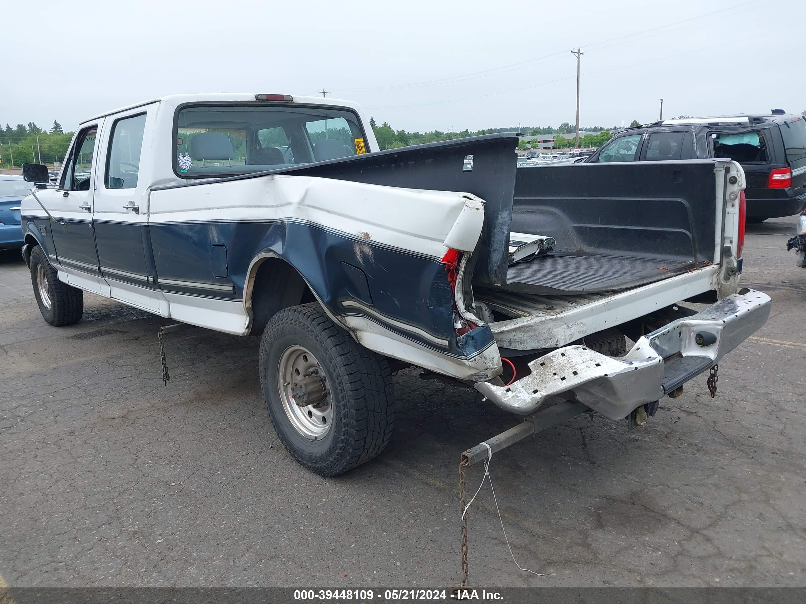 Photo 2 VIN: 1FTJW35F2SEA47117 - FORD F350 