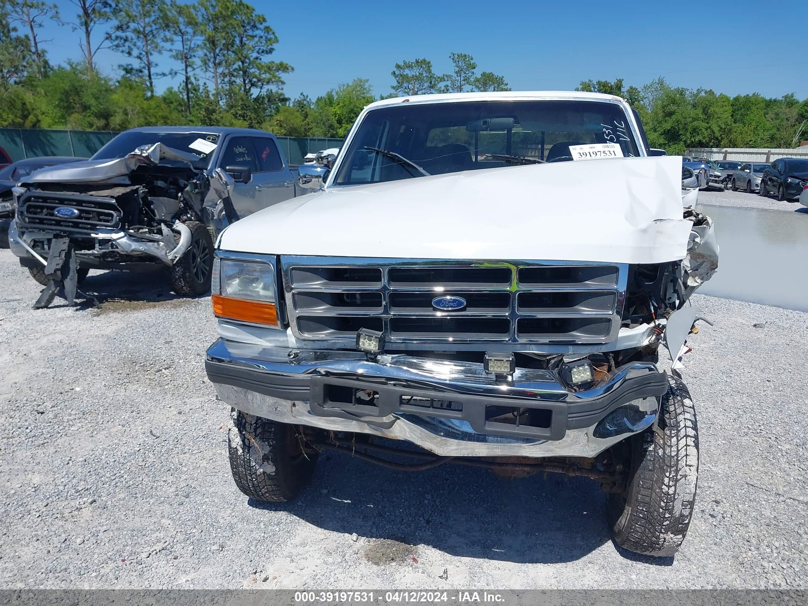 Photo 11 VIN: 1FTJW36F0VED12927 - FORD F350 