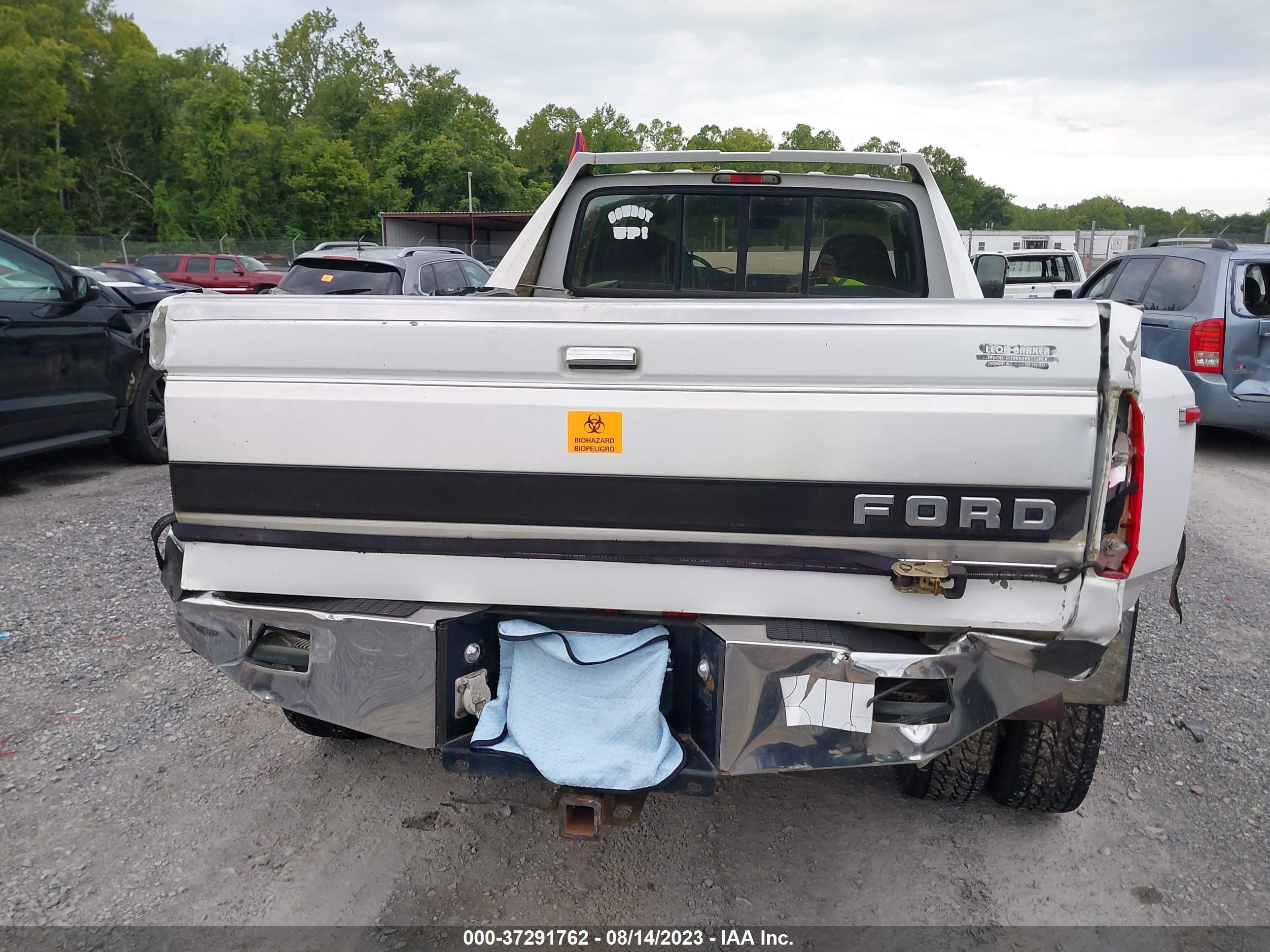 Photo 15 VIN: 1FTJW36F2TEB29607 - FORD F350 