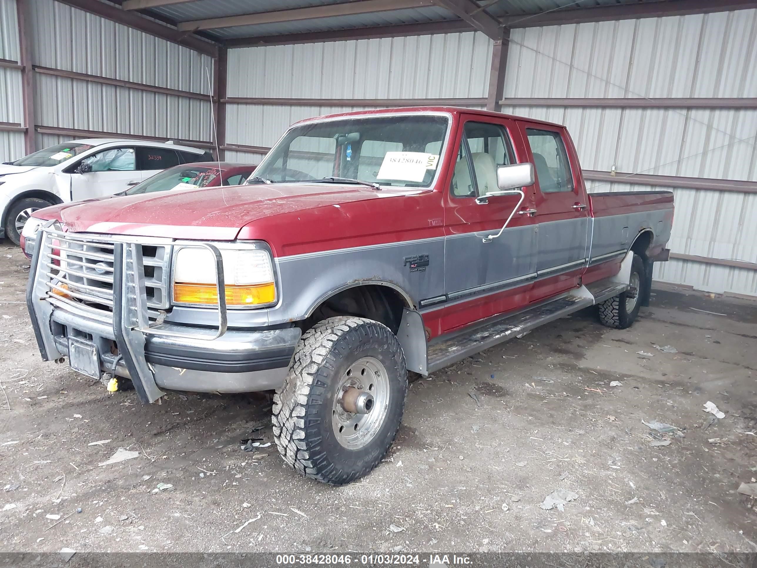 Photo 2 VIN: 1FTJW36F5TEA98112 - FORD F350 