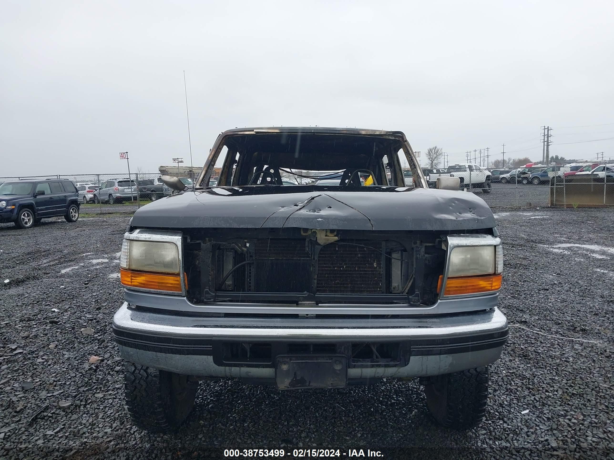 Photo 5 VIN: 1FTJW36F8VEC69325 - FORD F350 