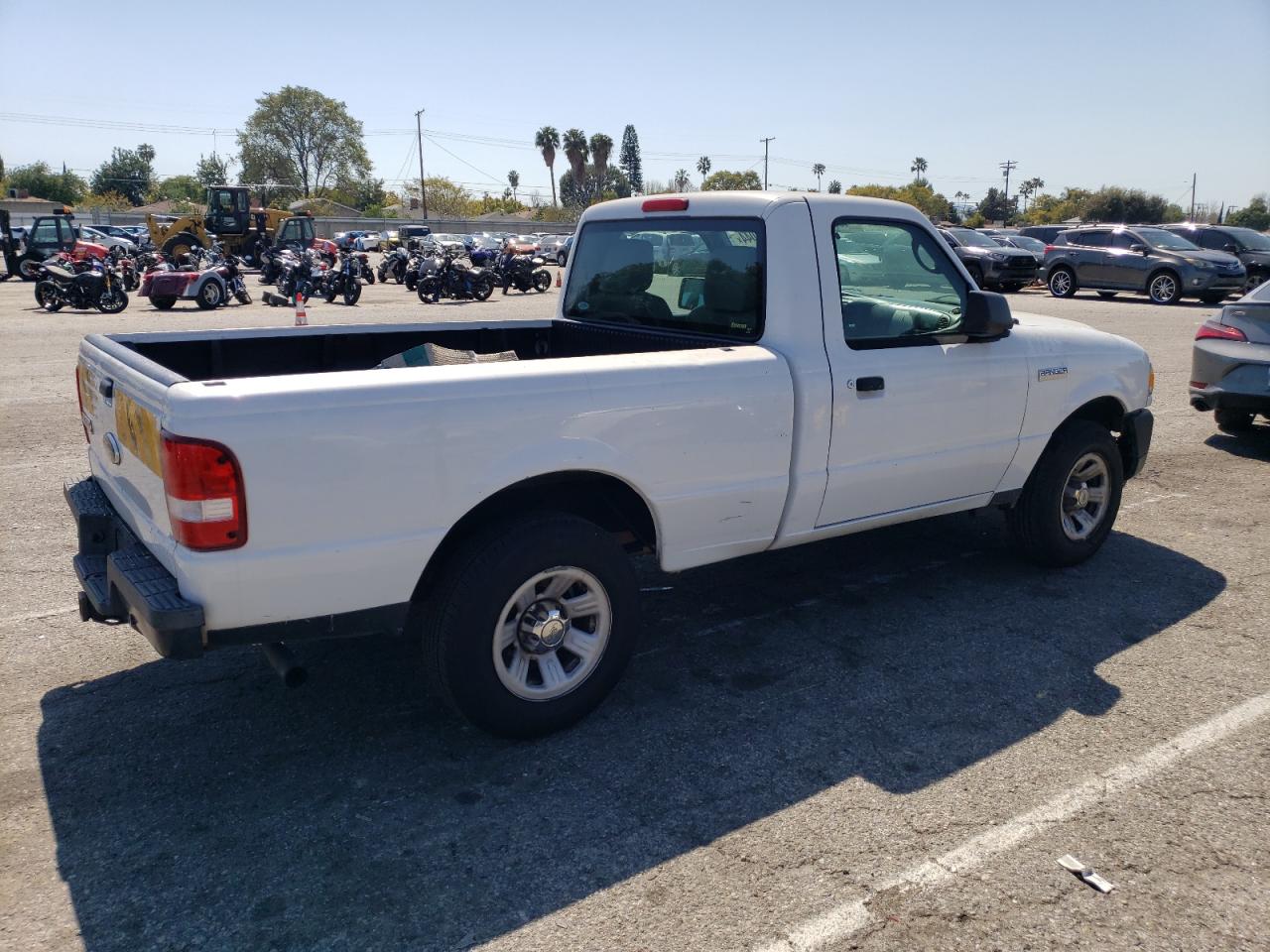 Photo 2 VIN: 1FTKR1AD0APA45079 - FORD RANGER 