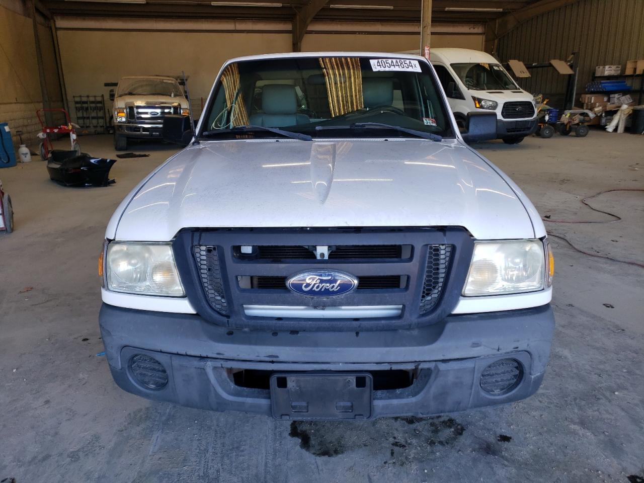 Photo 4 VIN: 1FTKR1AD6APA72075 - FORD RANGER 