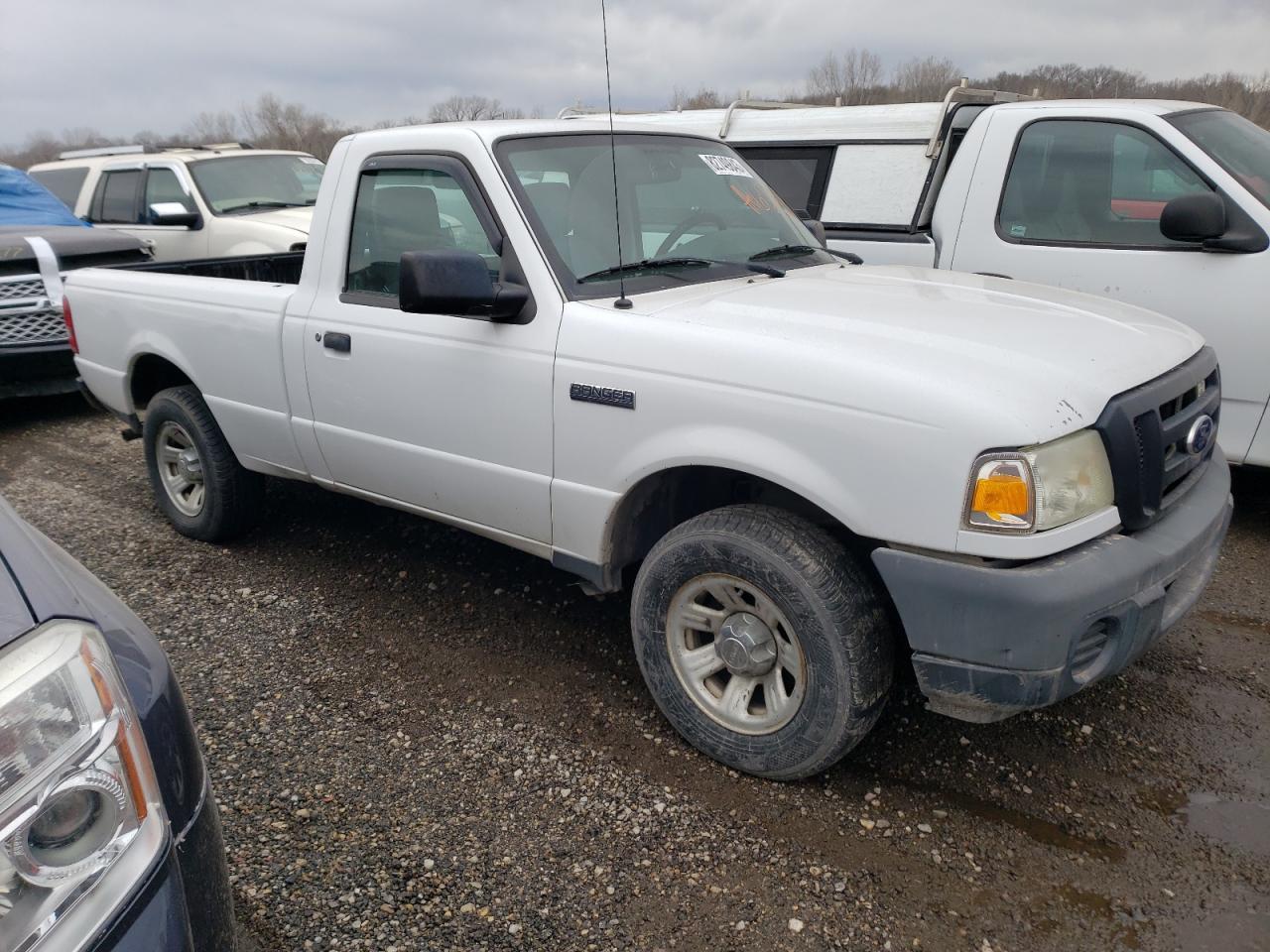 Photo 3 VIN: 1FTKR1AD9BPA62304 - FORD RANGER 