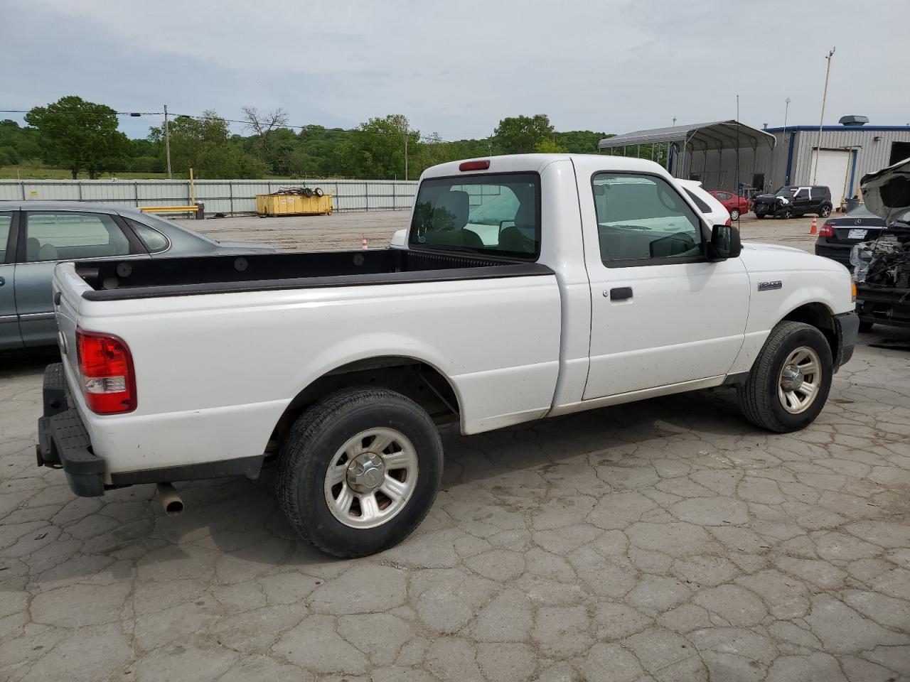 Photo 2 VIN: 1FTKR1ADXBPB01045 - FORD RANGER 