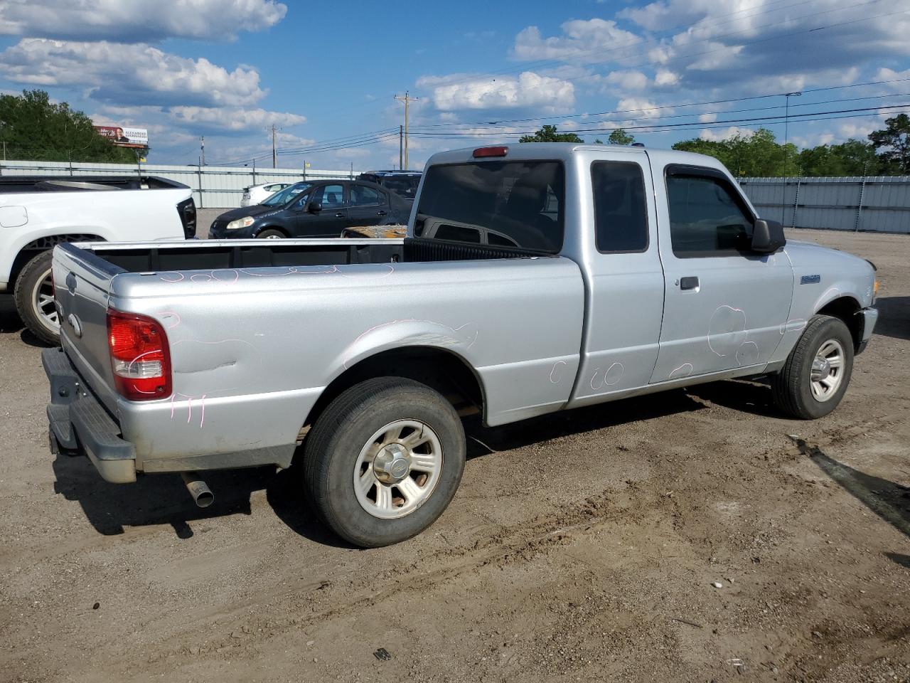 Photo 2 VIN: 1FTKR1ED4BPA96600 - FORD RANGER 