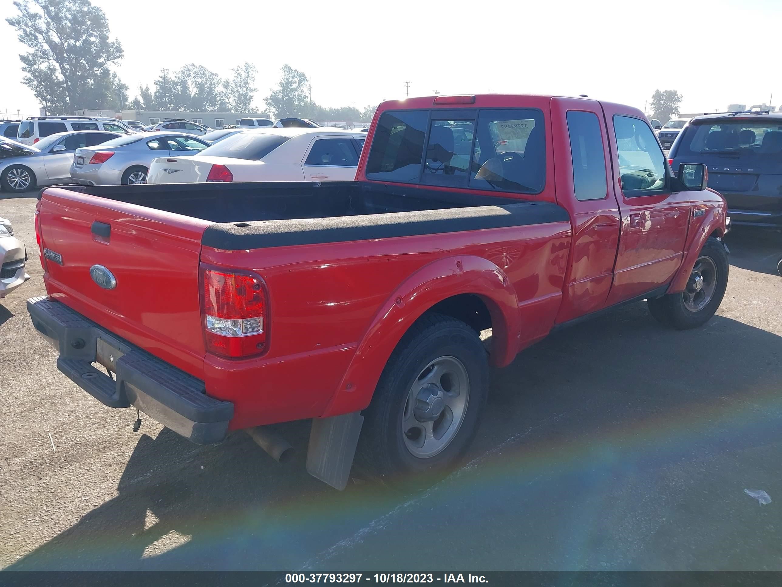 Photo 4 VIN: 1FTLR4FE3BPA77937 - FORD RANGER 