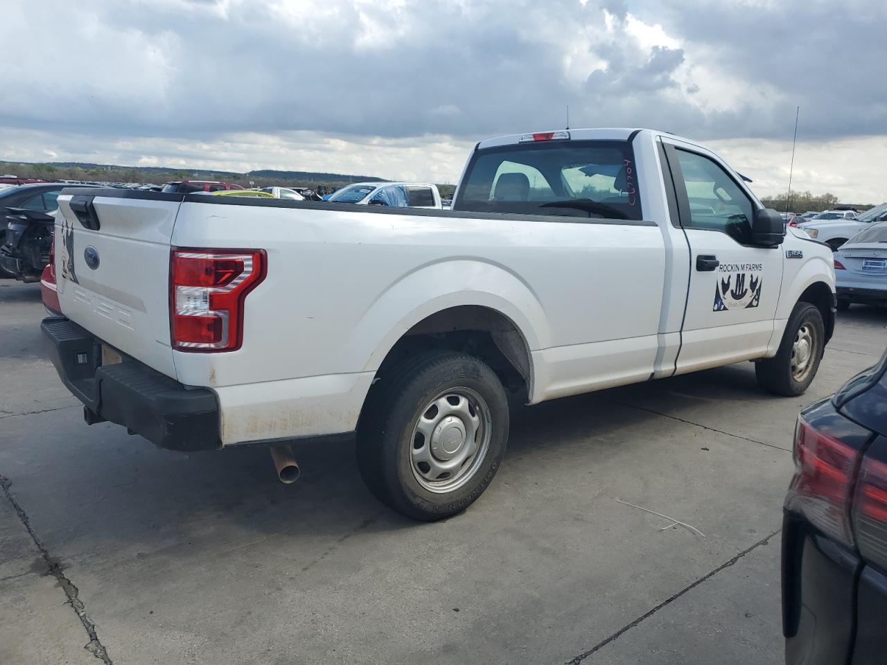 Photo 2 VIN: 1FTMF1C53KKC67704 - FORD F-150 