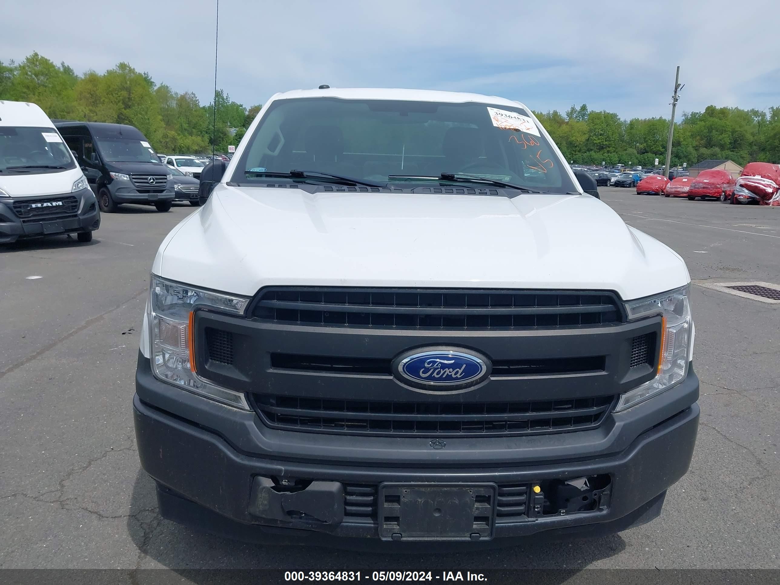 Photo 11 VIN: 1FTMF1C5XJKD63263 - FORD F-150 