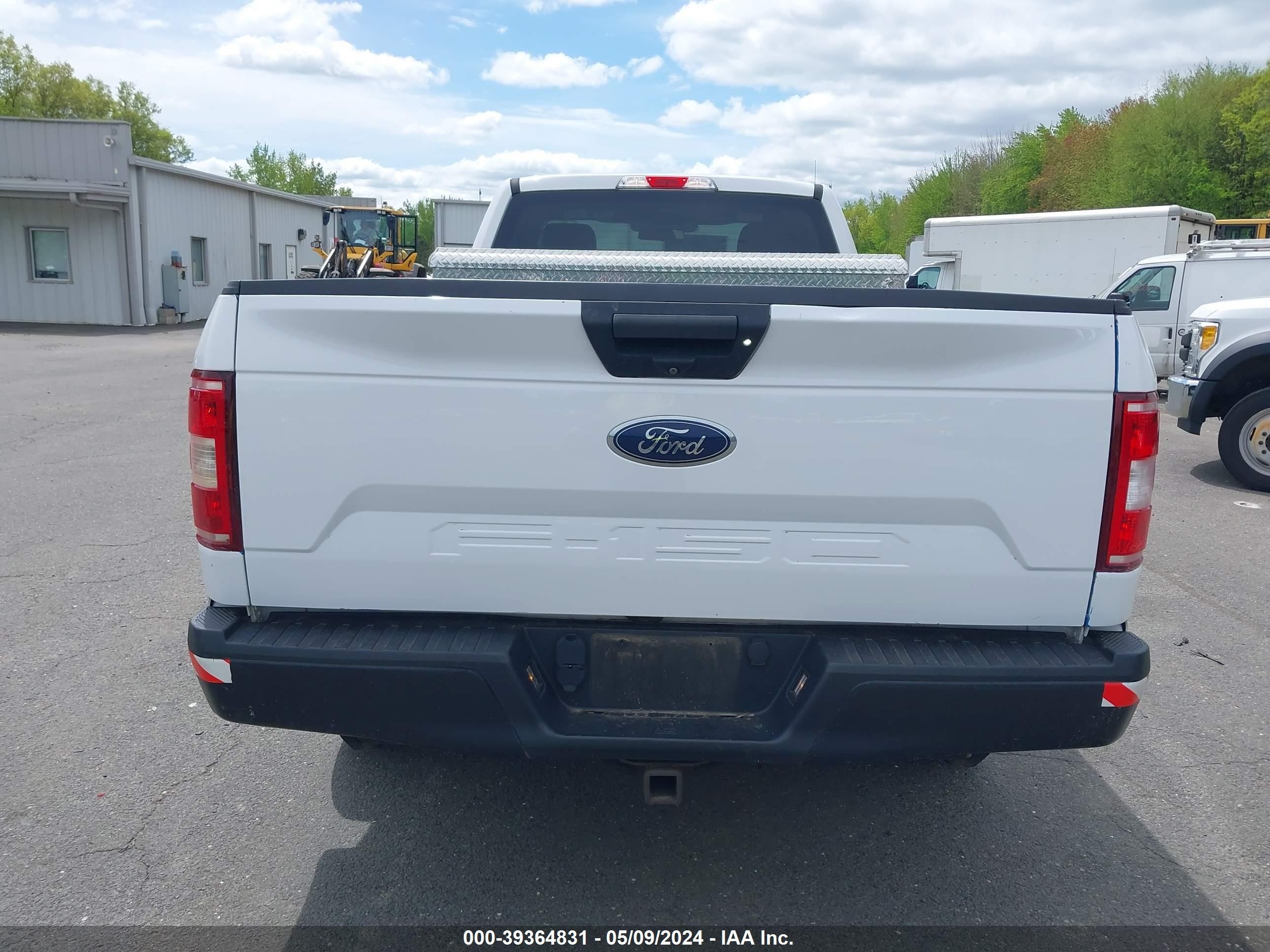 Photo 15 VIN: 1FTMF1C5XJKD63263 - FORD F-150 