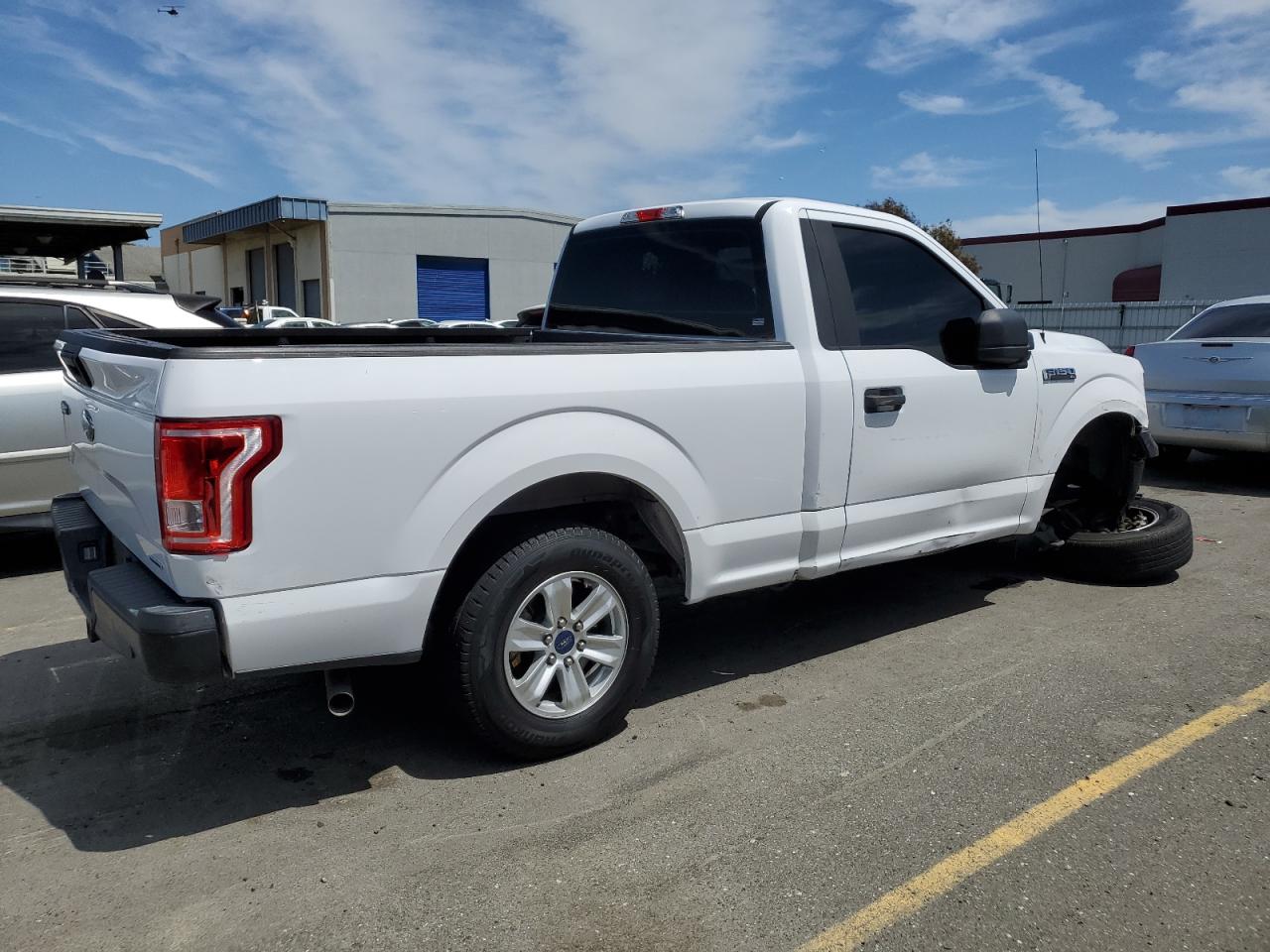 Photo 2 VIN: 1FTMF1C81FKD84794 - FORD F-150 