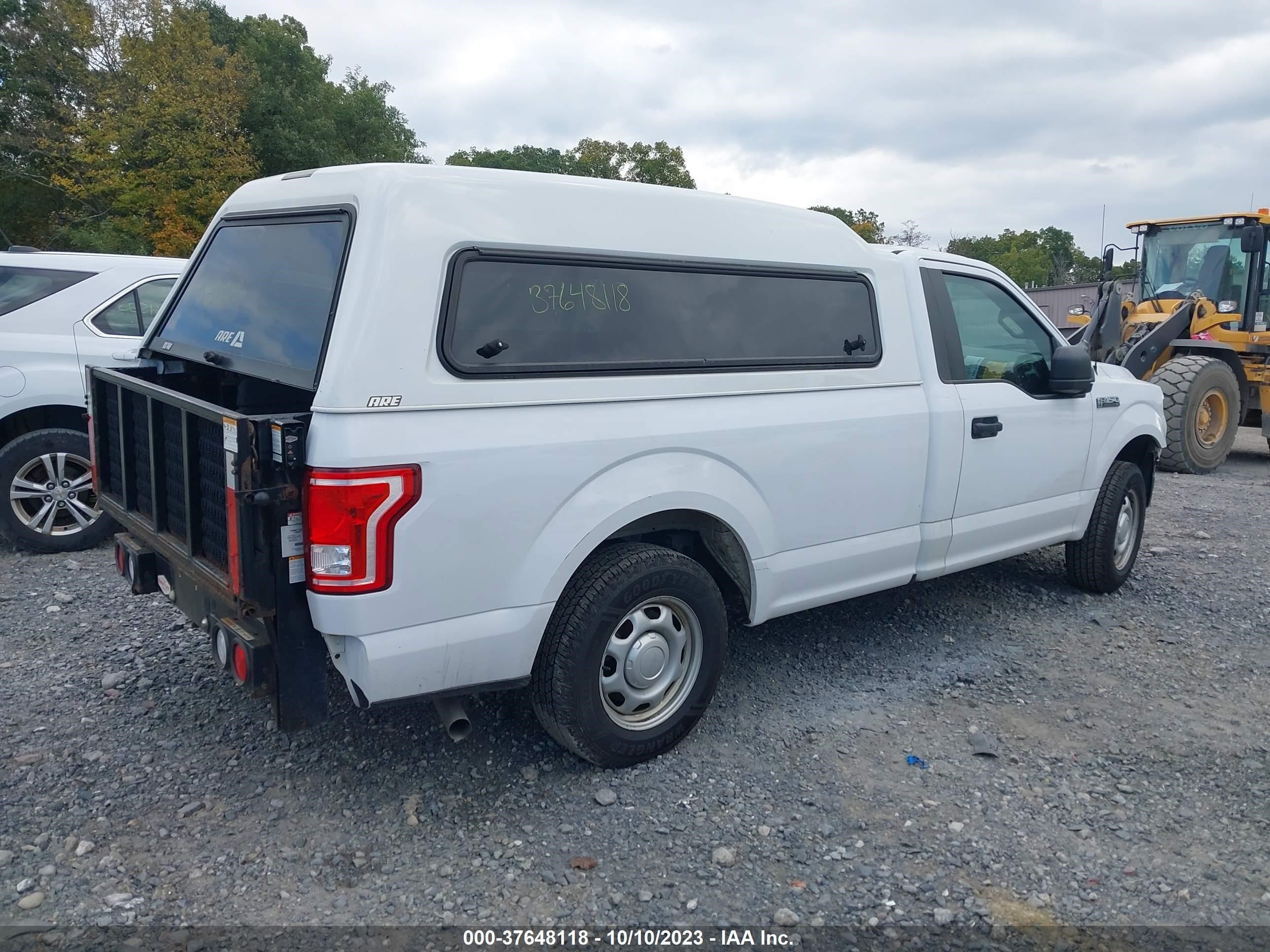 Photo 3 VIN: 1FTMF1C83HKC88331 - FORD F-150 