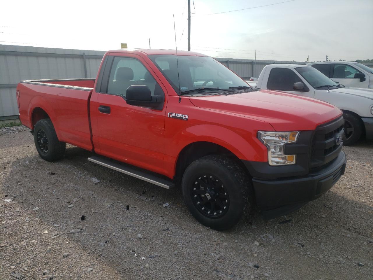 Photo 3 VIN: 1FTMF1C83HKE34792 - FORD F-150 