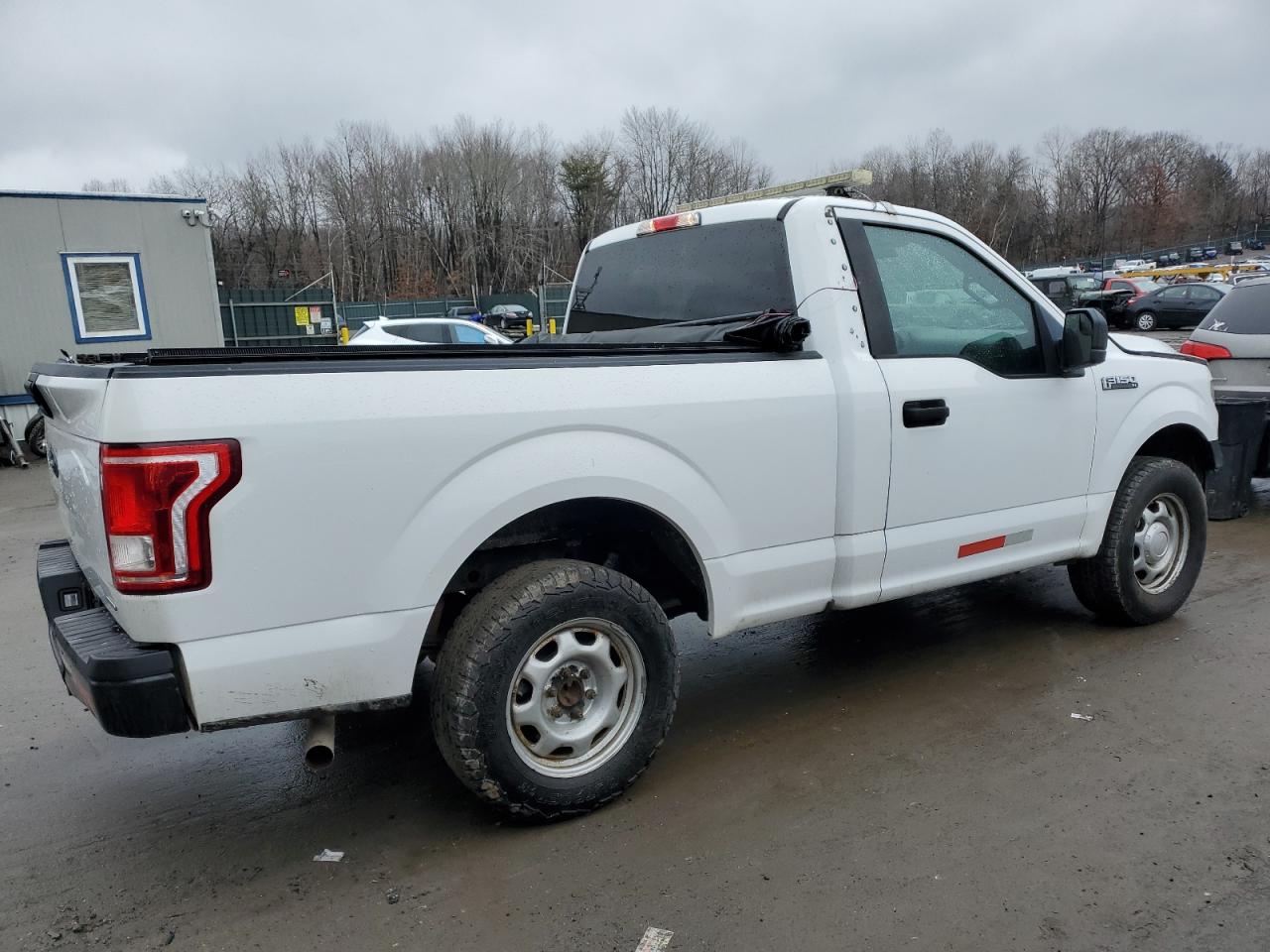 Photo 2 VIN: 1FTMF1C84GFA74990 - FORD F-150 