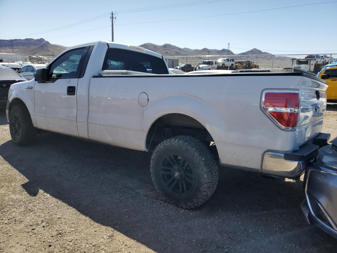 Photo 1 VIN: 1FTMF1C89AKE43261 - FORD F-150 