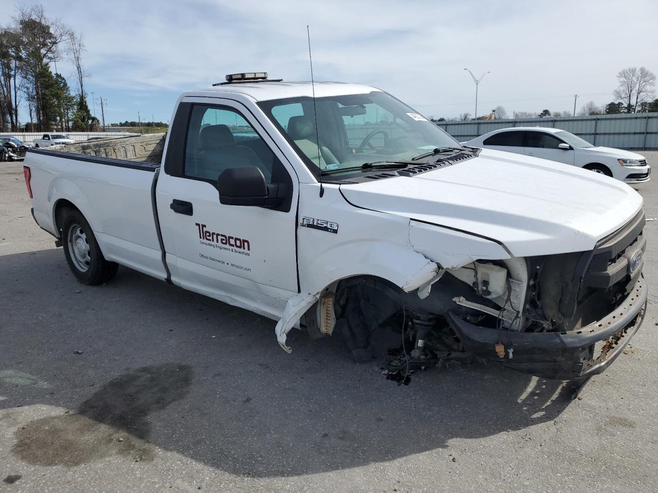 Photo 3 VIN: 1FTMF1C89GKE26484 - FORD F150 