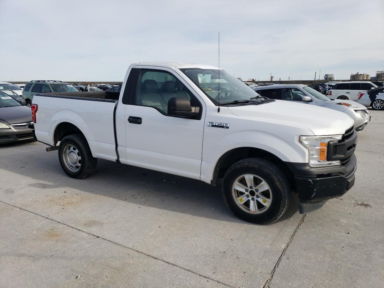 Photo 3 VIN: 1FTMF1CB2JKF25618 - FORD F-150 