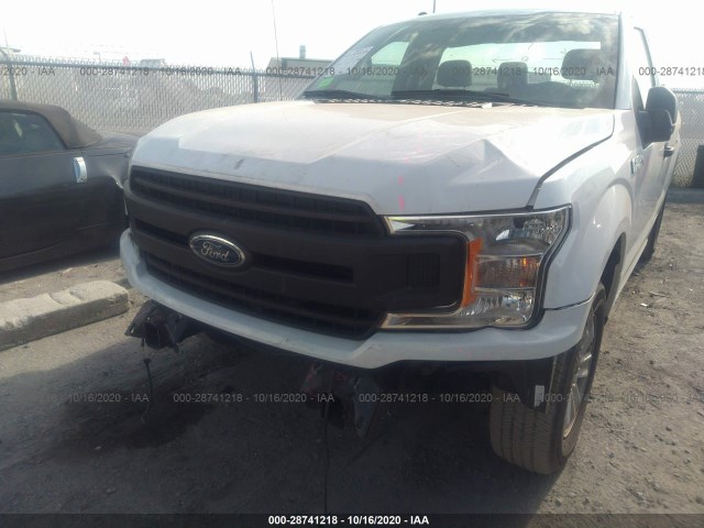 Photo 5 VIN: 1FTMF1CB2JKF87617 - FORD F-150 