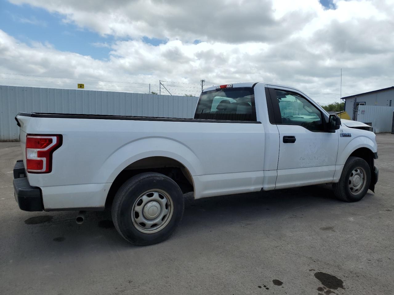 Photo 2 VIN: 1FTMF1CB4JKC44887 - FORD F-150 