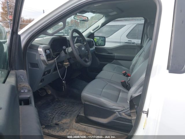 Photo 4 VIN: 1FTMF1CB5NKF23450 - FORD F-150 