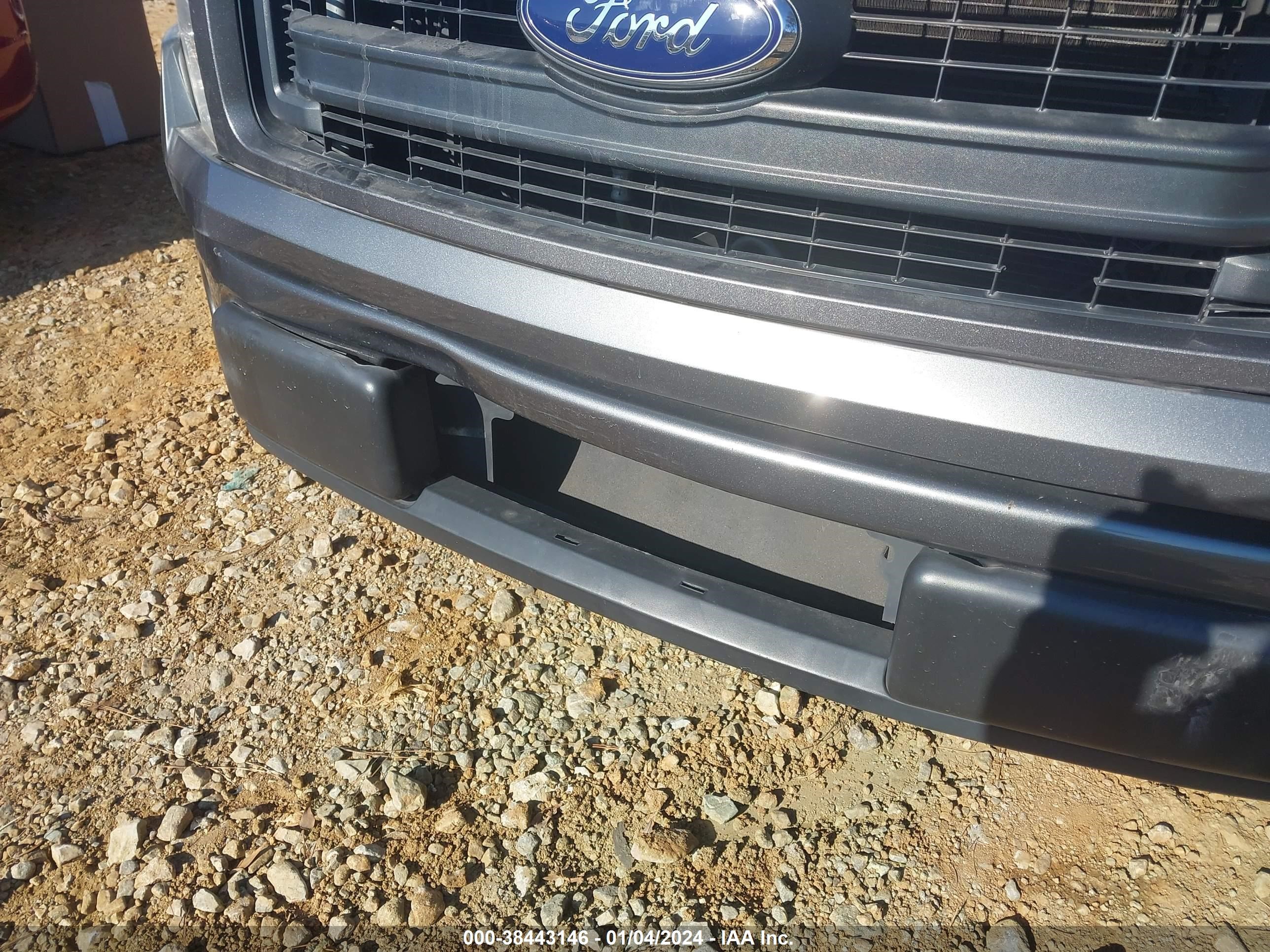 Photo 5 VIN: 1FTMF1CF3DFB14499 - FORD F-150 