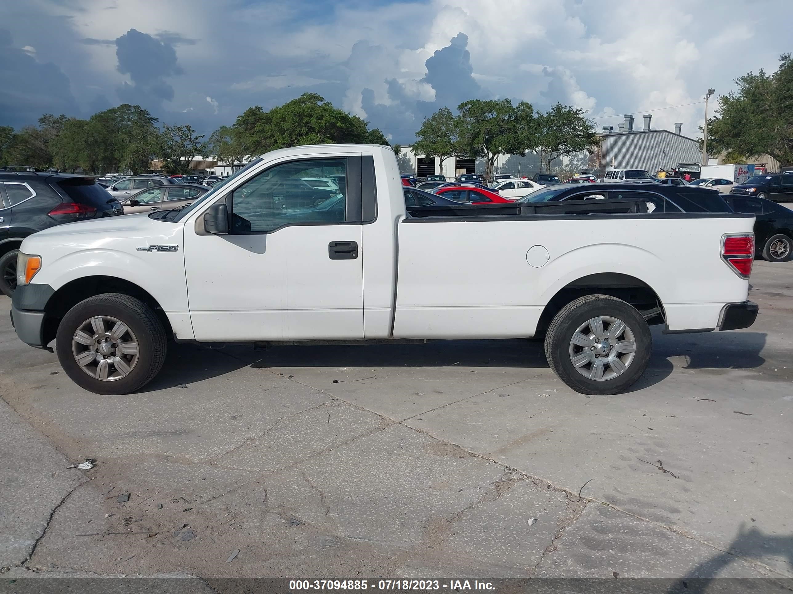 Photo 14 VIN: 1FTMF1CM1EKD09072 - FORD F-150 