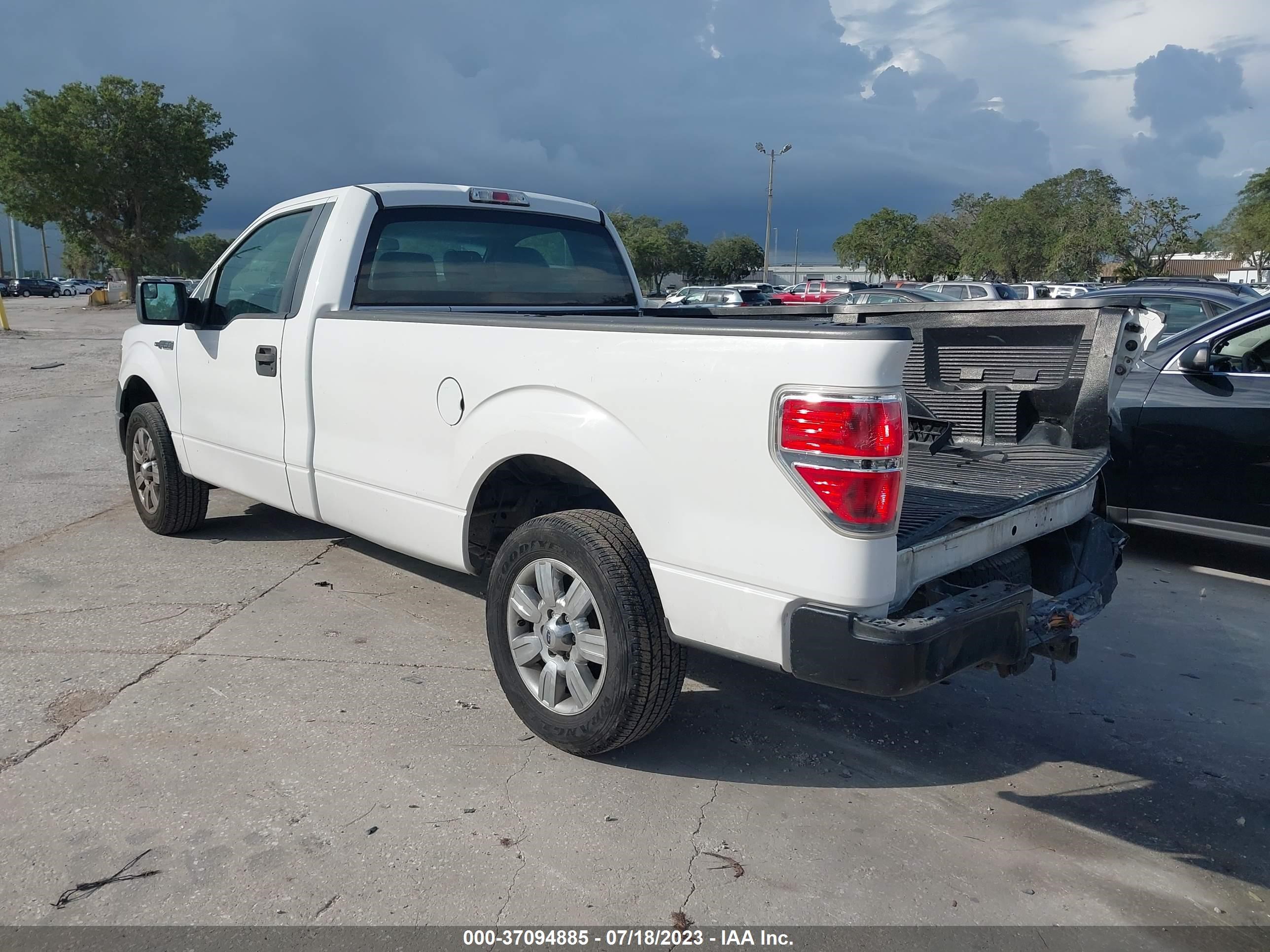 Photo 2 VIN: 1FTMF1CM1EKD09072 - FORD F-150 