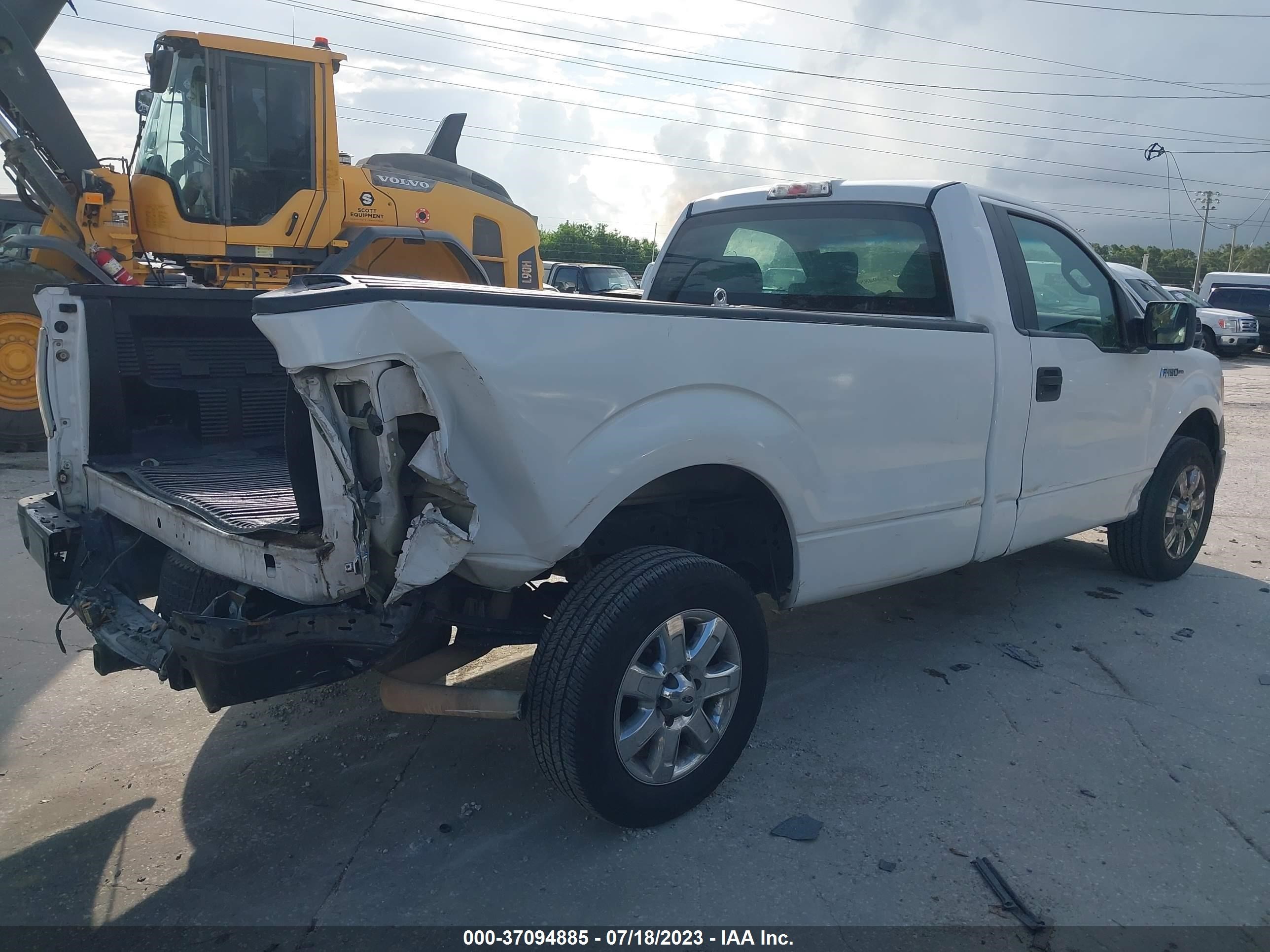 Photo 3 VIN: 1FTMF1CM1EKD09072 - FORD F-150 