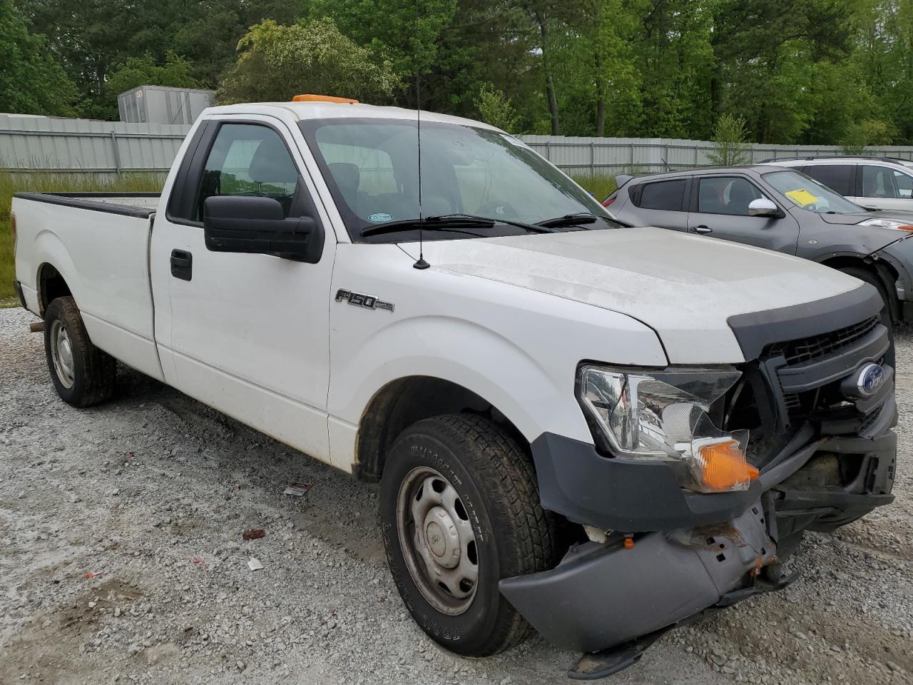 Photo 3 VIN: 1FTMF1CM3EKD97834 - FORD F-150 