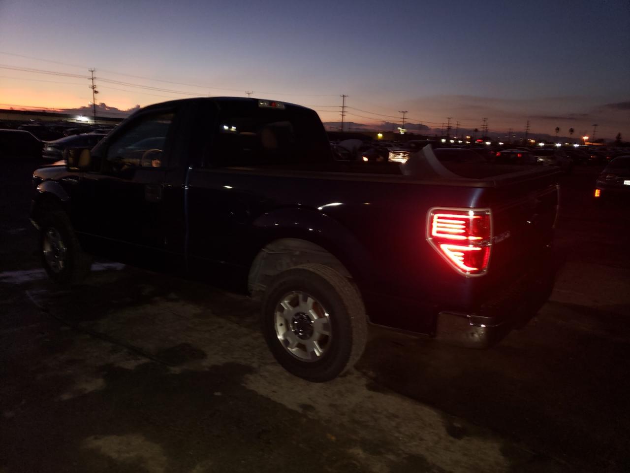 Photo 1 VIN: 1FTMF1CM4DFD63845 - FORD F-150 