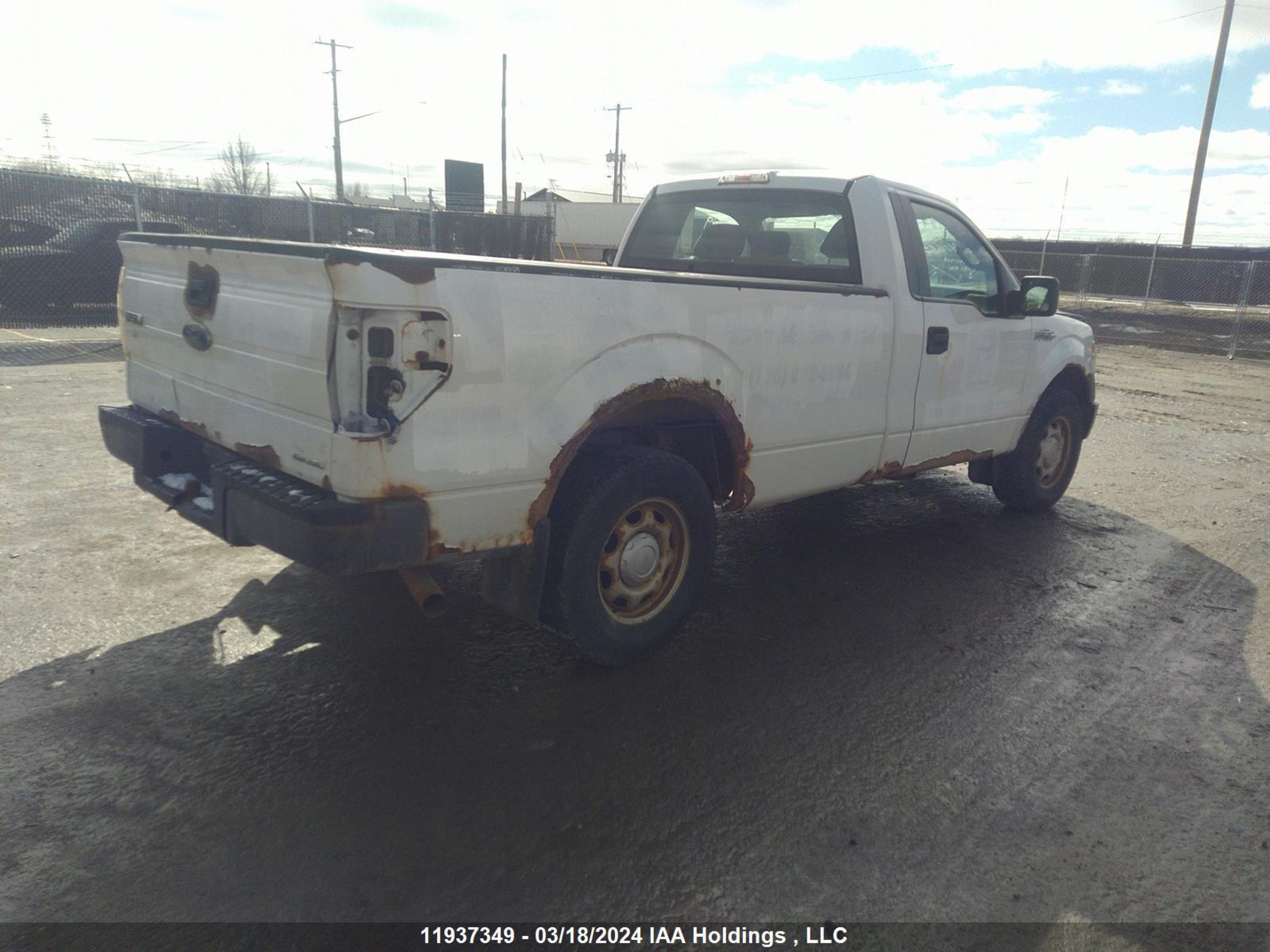 Photo 3 VIN: 1FTMF1CM4DKE41662 - FORD F-150 