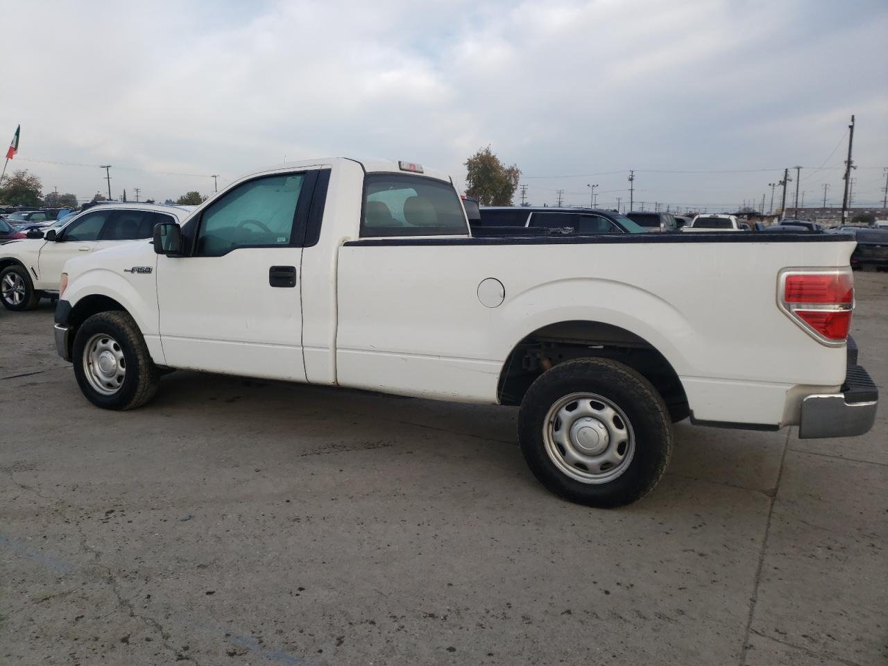 Photo 1 VIN: 1FTMF1CM7DKF72715 - FORD F-150 