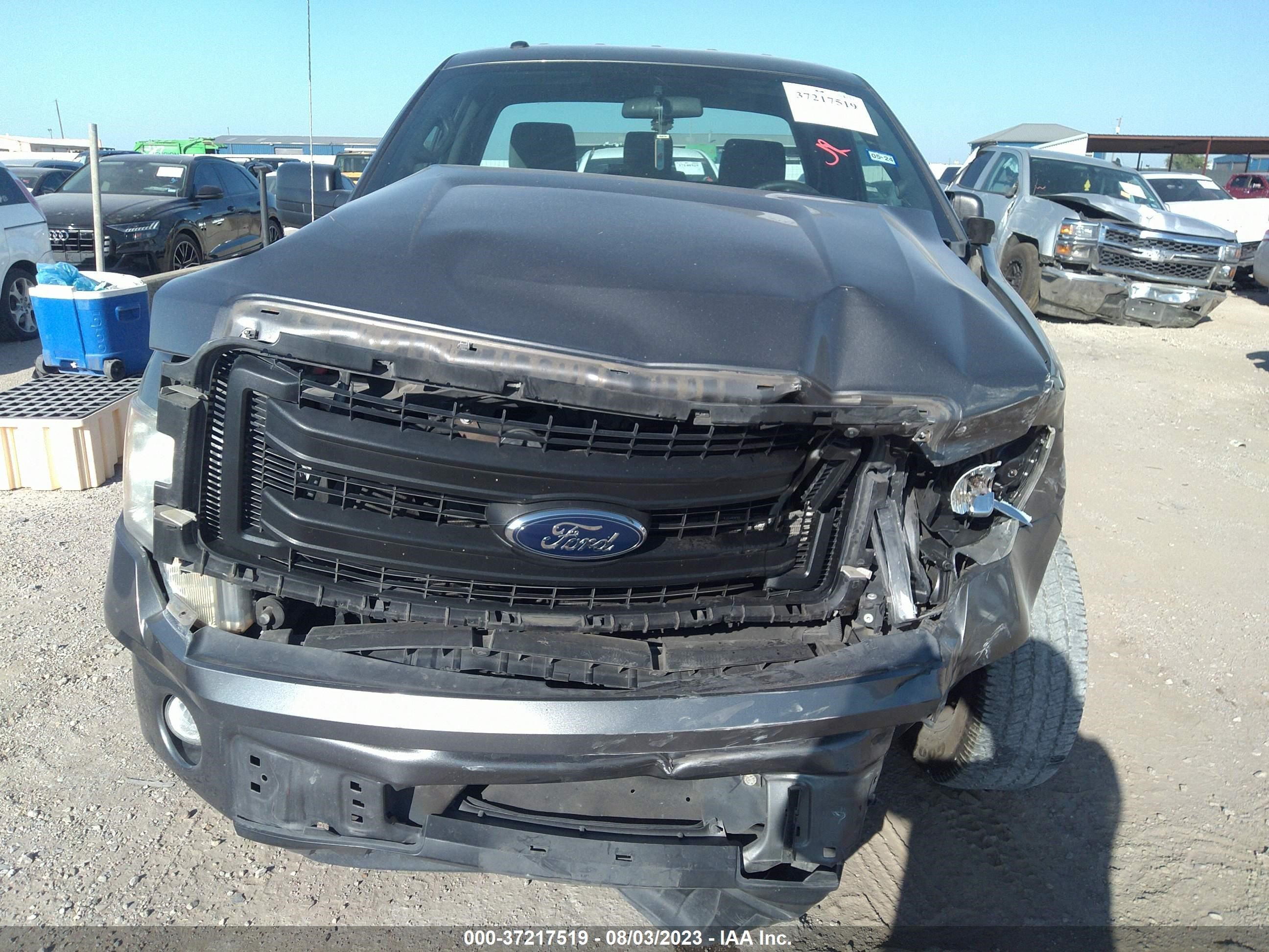 Photo 11 VIN: 1FTMF1CM7EFC15559 - FORD F-150 