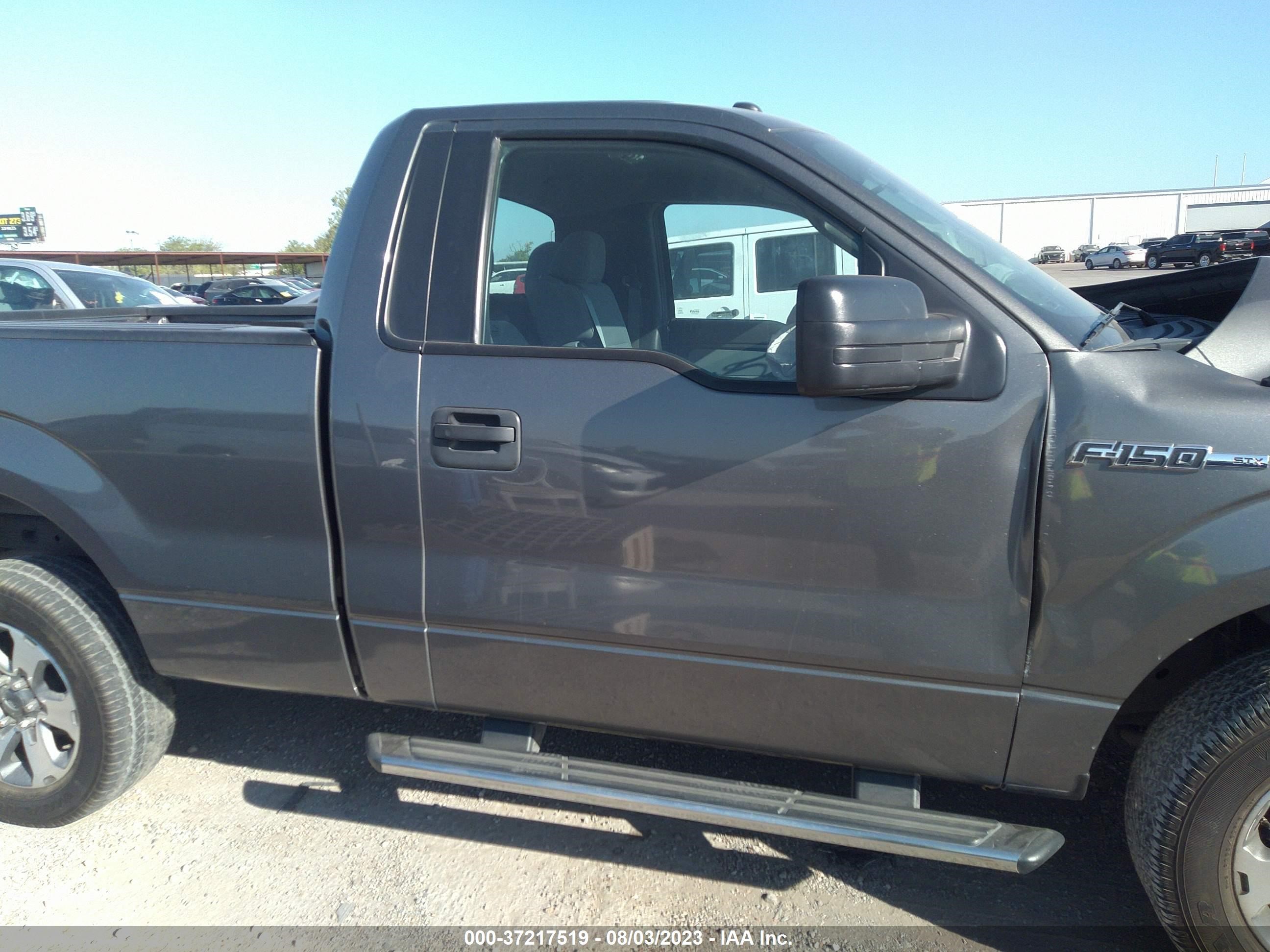 Photo 12 VIN: 1FTMF1CM7EFC15559 - FORD F-150 