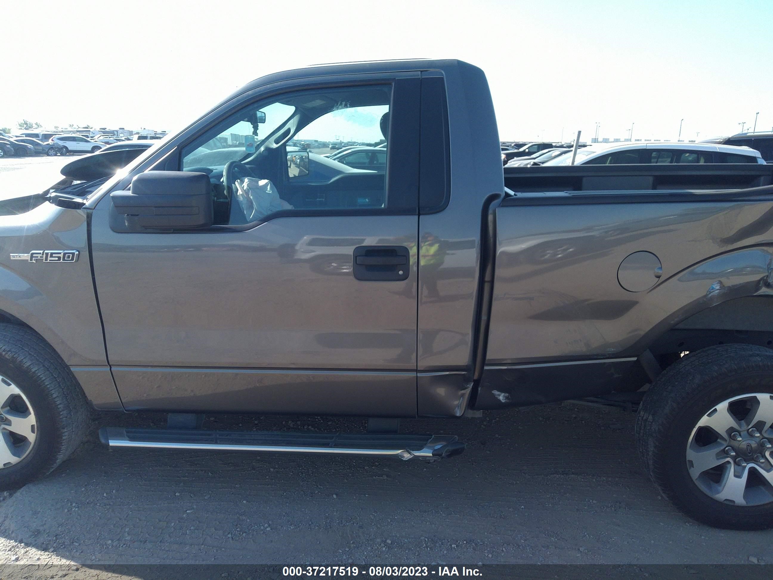 Photo 13 VIN: 1FTMF1CM7EFC15559 - FORD F-150 