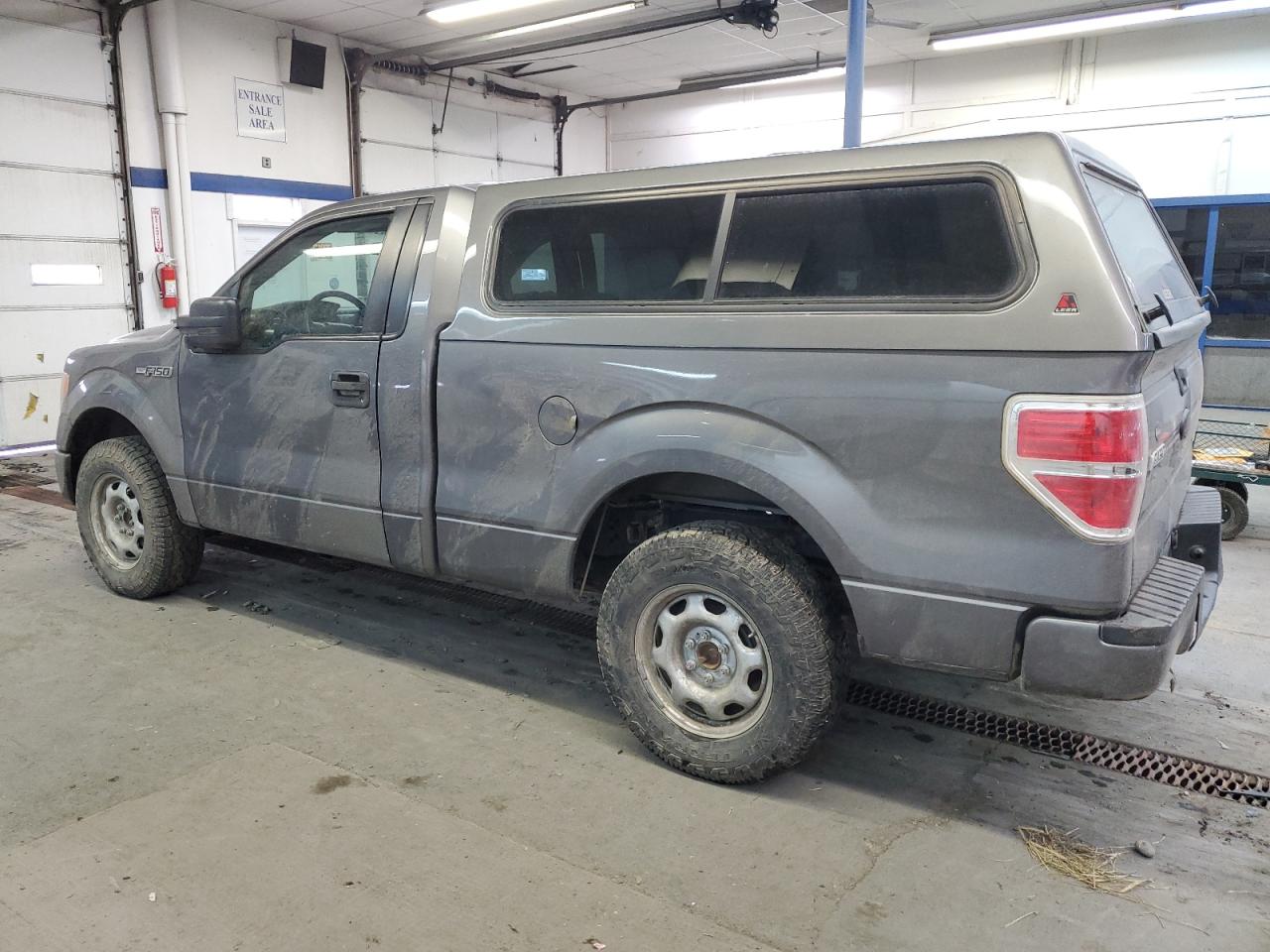 Photo 1 VIN: 1FTMF1CM8CFA57200 - FORD F-150 