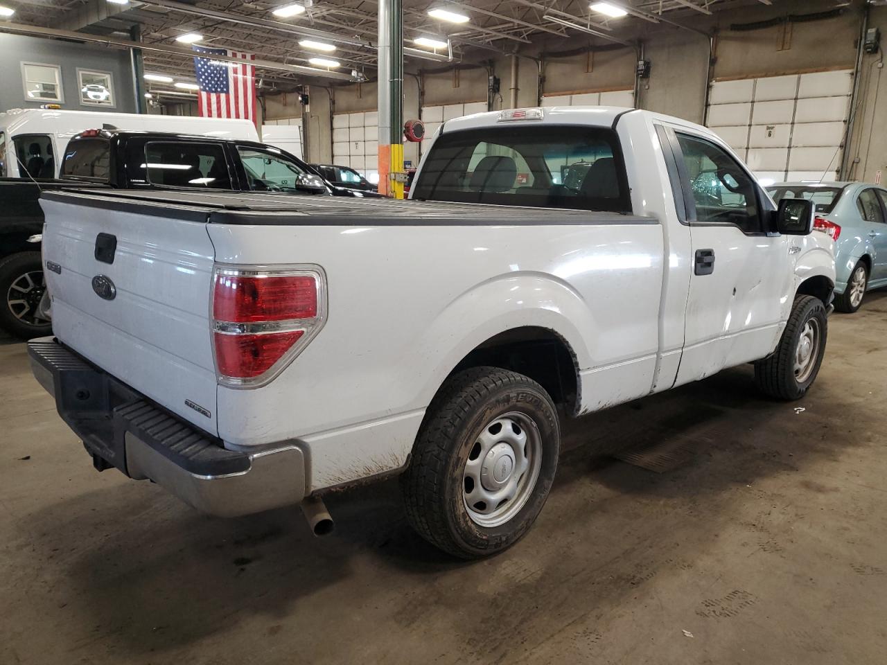 Photo 2 VIN: 1FTMF1CM9DFB76309 - FORD F-150 