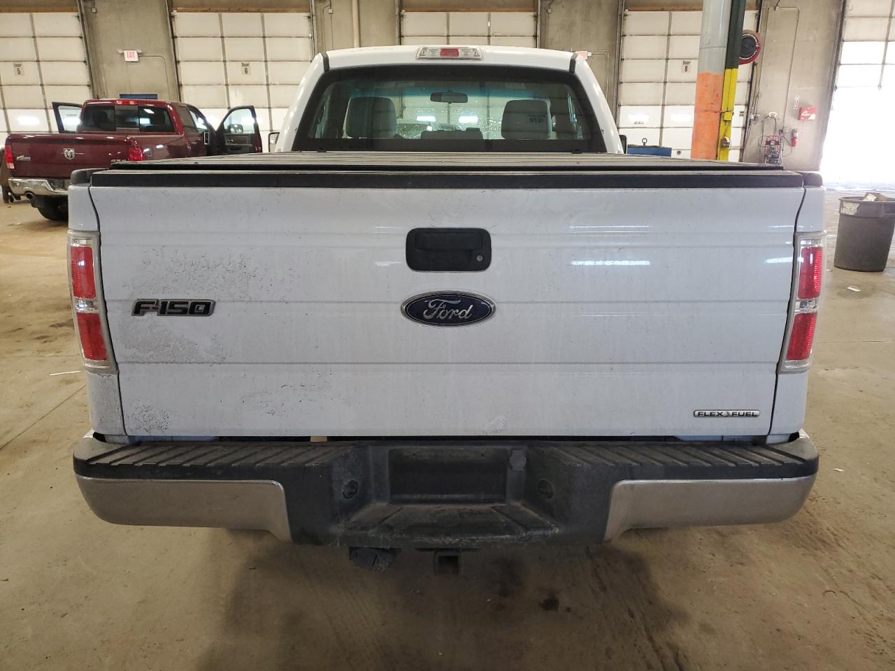 Photo 5 VIN: 1FTMF1CM9DFB76309 - FORD F-150 