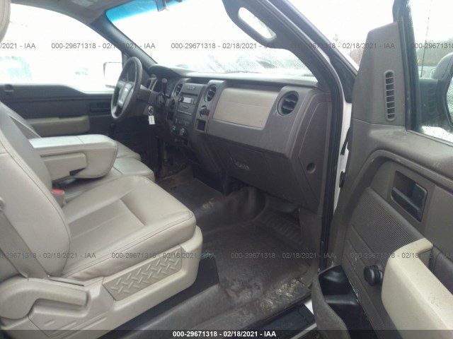 Photo 4 VIN: 1FTMF1CW8AKB04344 - FORD F-150 