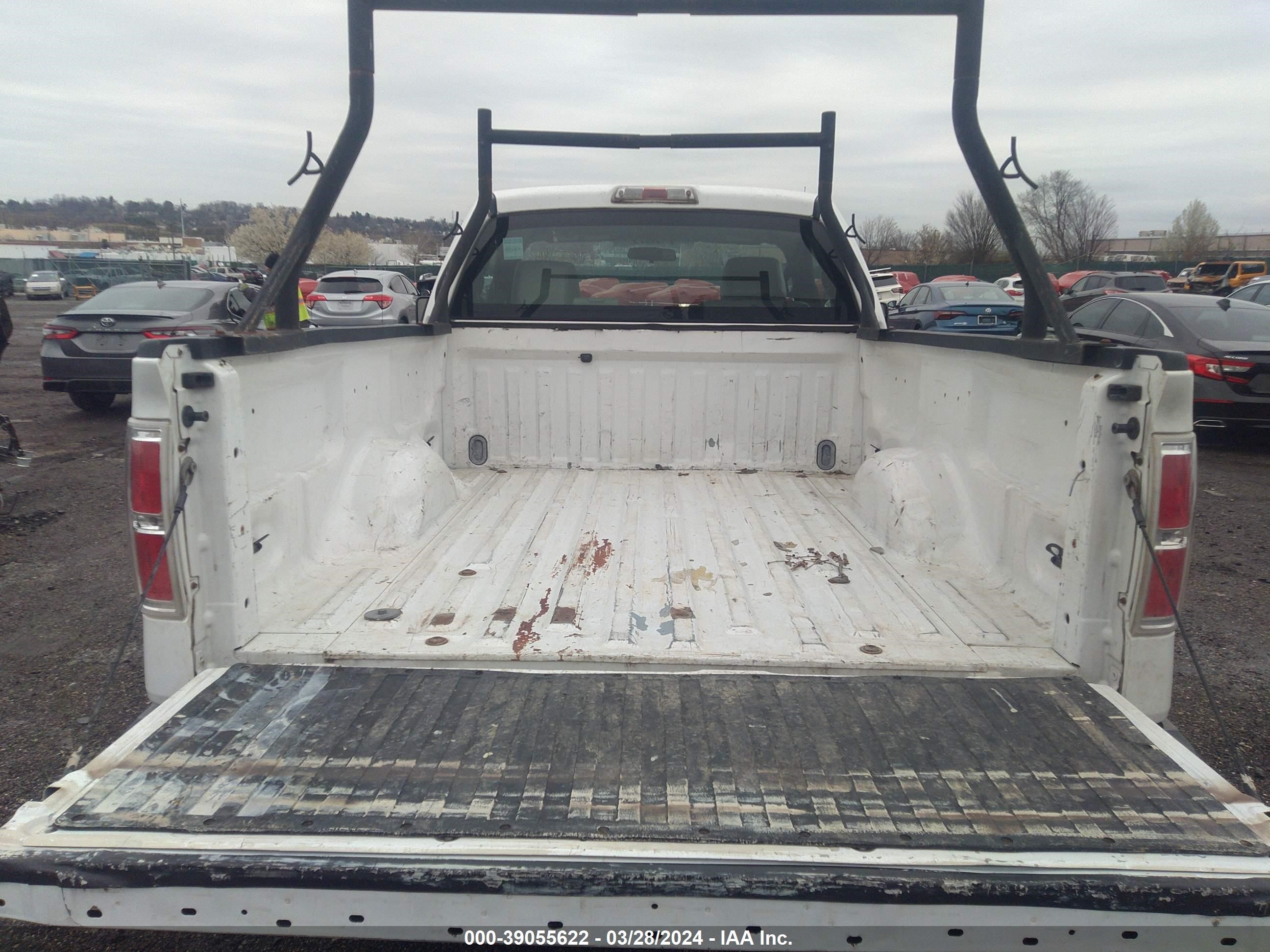 Photo 11 VIN: 1FTMF1CW8AKC37394 - FORD F-150 